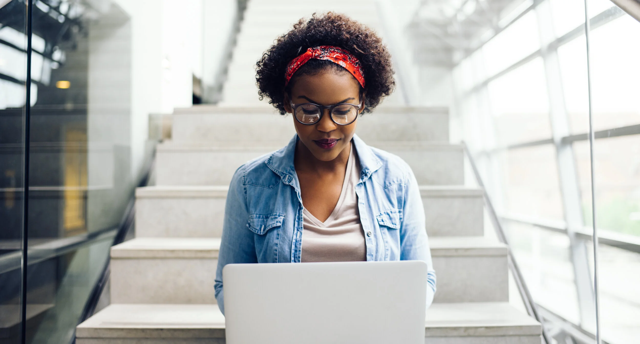       
  
          The Mind, Health and Wellbeing  Words  Annabel Gold   Did you know your mind is one of your greatest assets? Mind, Health and Wellbeing Coach Annabel Gold, shares with us the raw truths of students' struggles during their early te