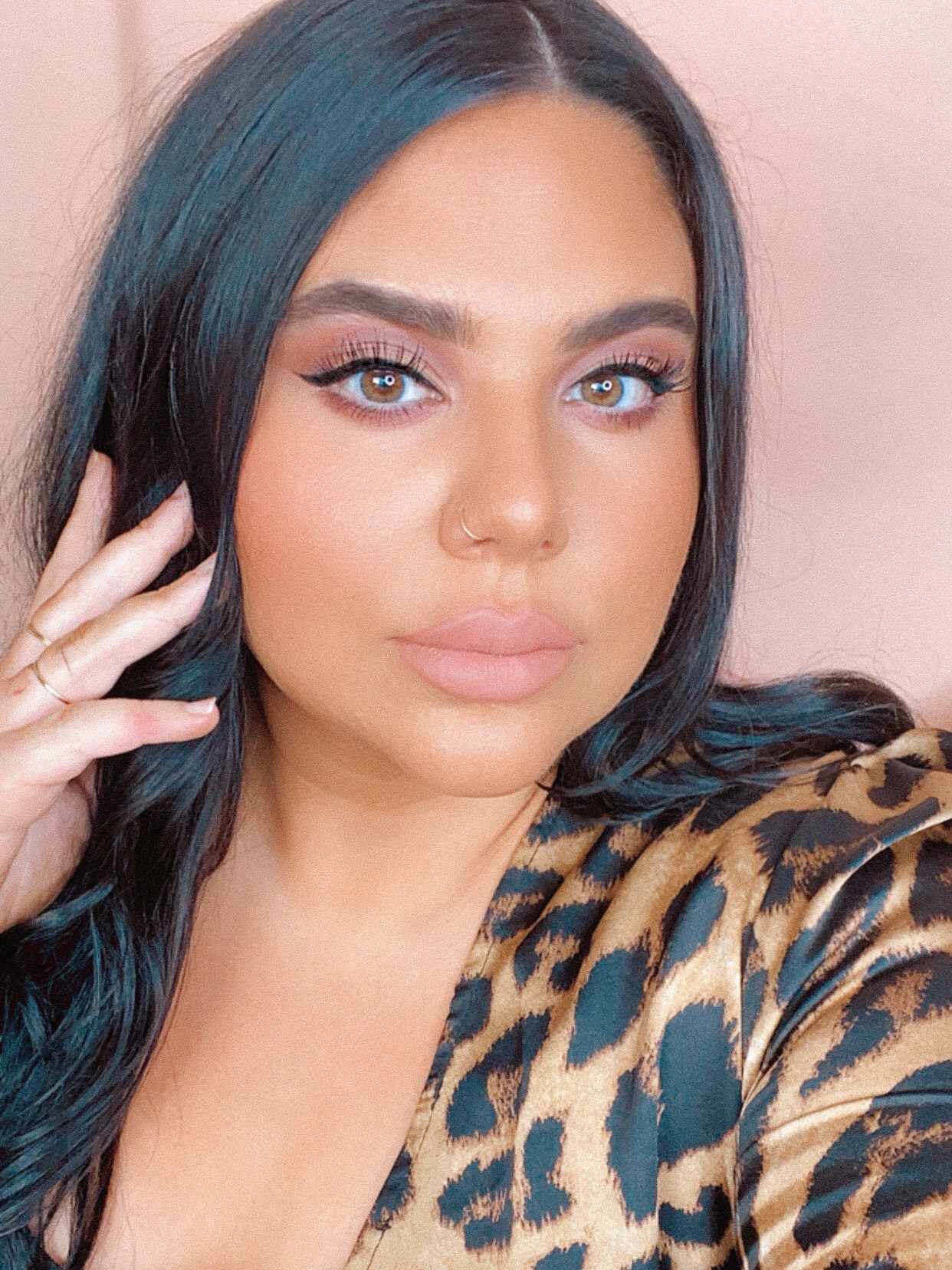 Lina Mourey @linamoureyInternational Make-up Artist Lina Mourey has the best holiday glam tips on page 29.