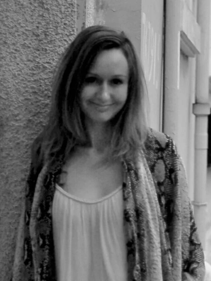 Isabel Dexter @isabeldexterAward-winning Freelance Journalist &amp; Digital Editor Isabel Dexter, talks the glitz of Christmas on page 11.