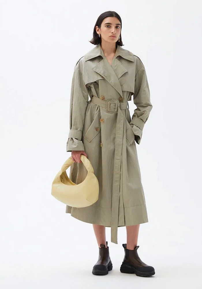      
  
    32 Transitional Pieces For Spring  Words  Bethany Boyo   All the Pieces you need for spring  Spring has arrived and with it warmer, brighter weather. This makes the season the perfect occasion for a wardrobe refresh, so whether you're g