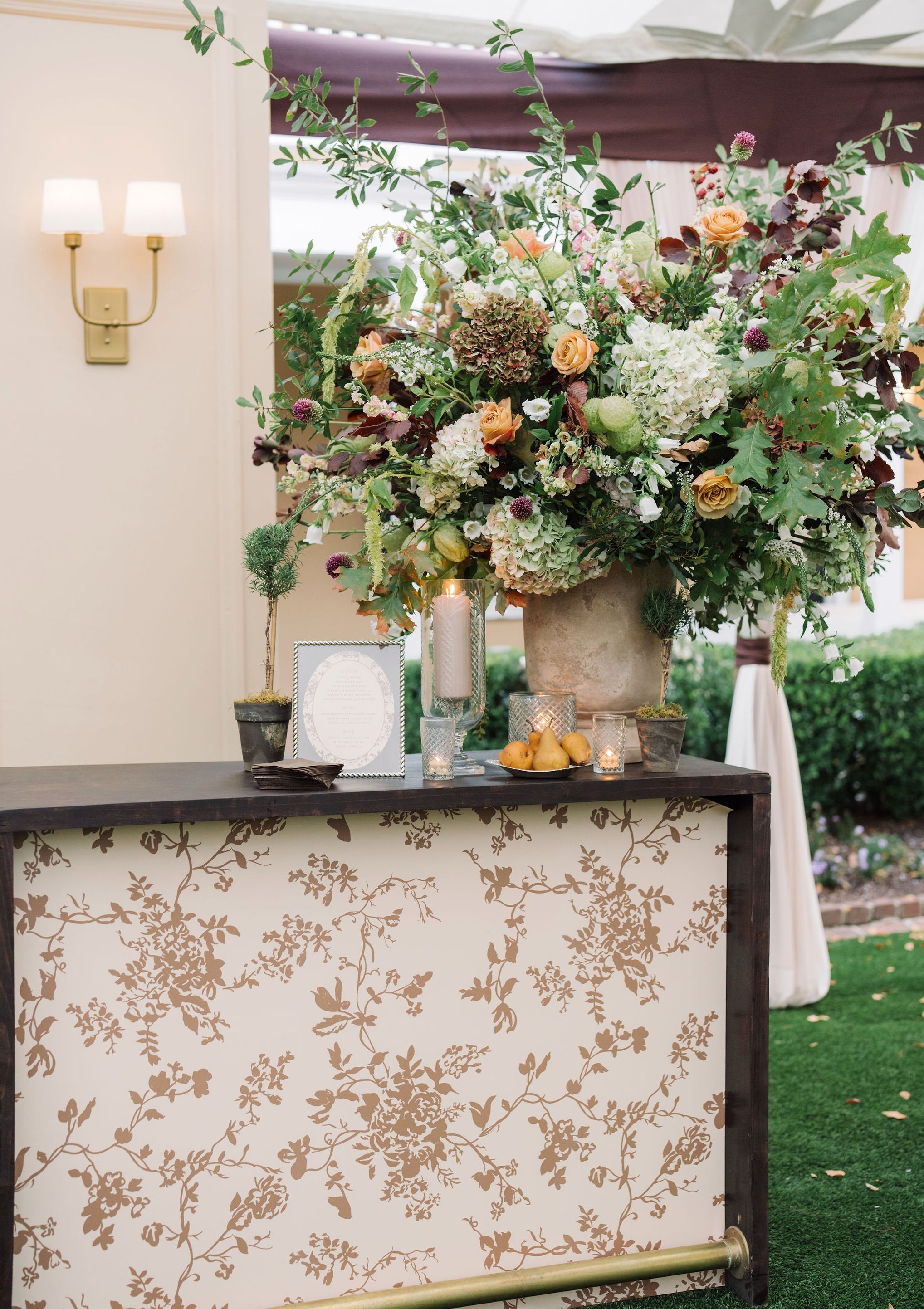 Chloe+Zach-ThomasBennettHouseWedding-812.jpg