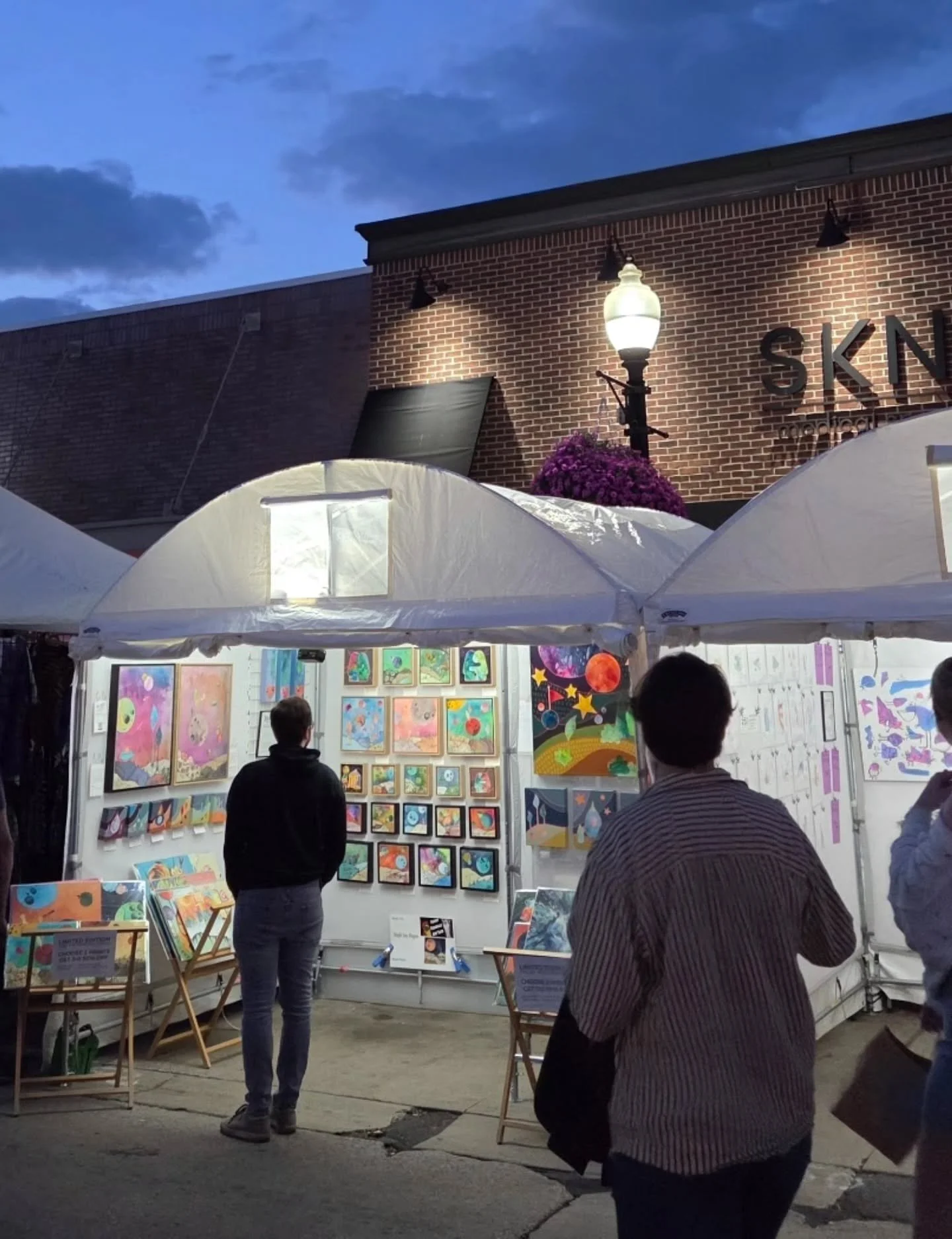 Beautiful weekend for Funky Ferndale! Dan and I are both showing this weekend. You can find us on 9 Mile between Planavon and Allen. Today until 9pm, tomorrow 11-5. 

We've got a couple codes for $1.00 off parking if you want to give us a heads up th