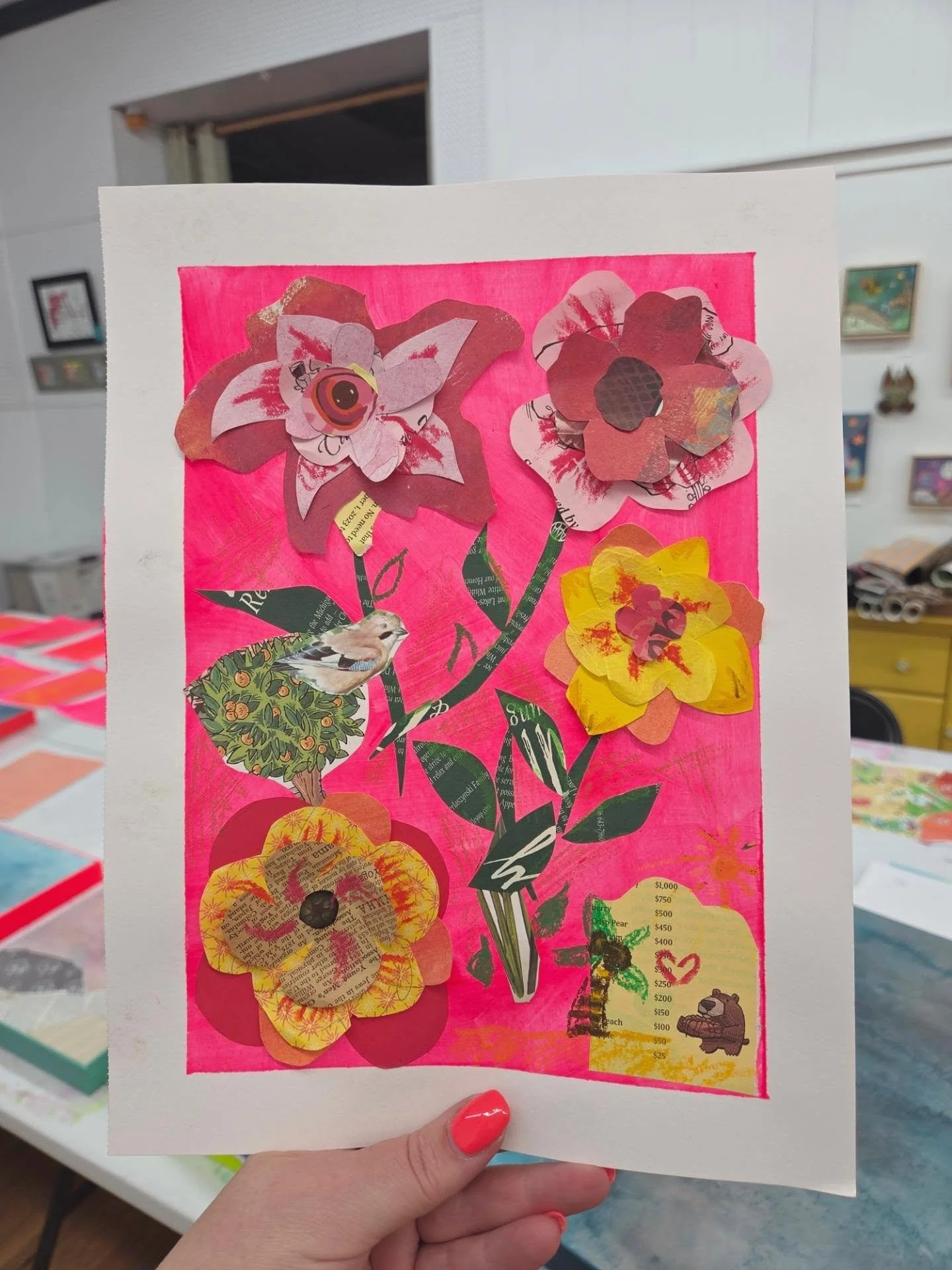 There are a few spots left for my Mixed-Media Fall Florals workshop this coming Saturday from 1-3pm. Grab that friend who's up for anything and register today. This will definitely be a play date you won't forget! Registration info on my profile, or 
