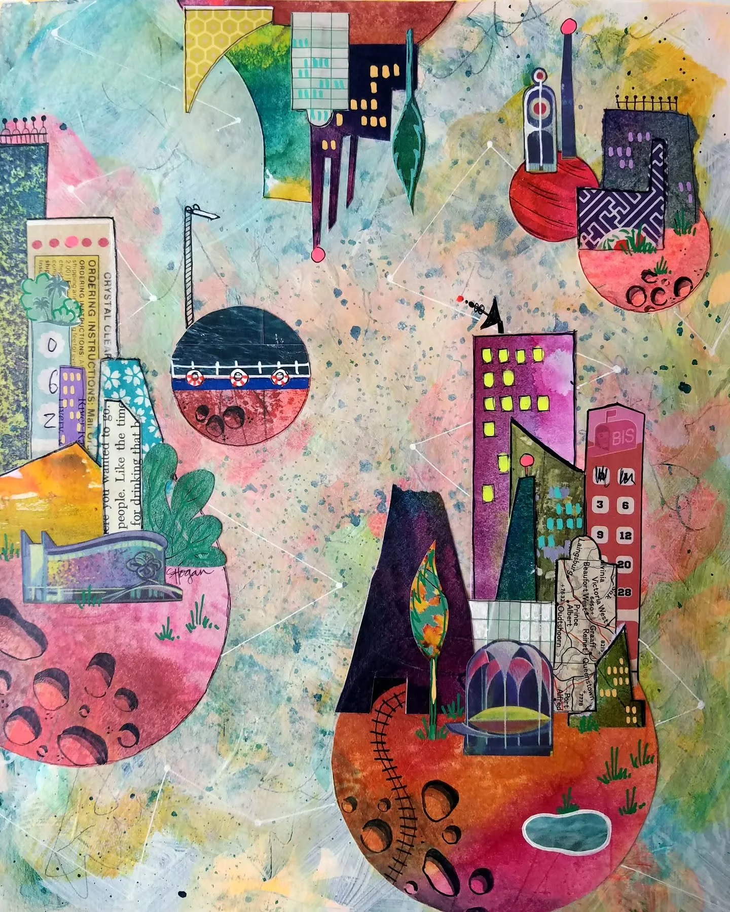 Let's create the future-city of our dreams together!
There a few seats left for this Saturday's Mixed-Media Cityscapes creative workshop in my studio, so invite the pal you want to dream up the perfect city with and register today to save your seats!