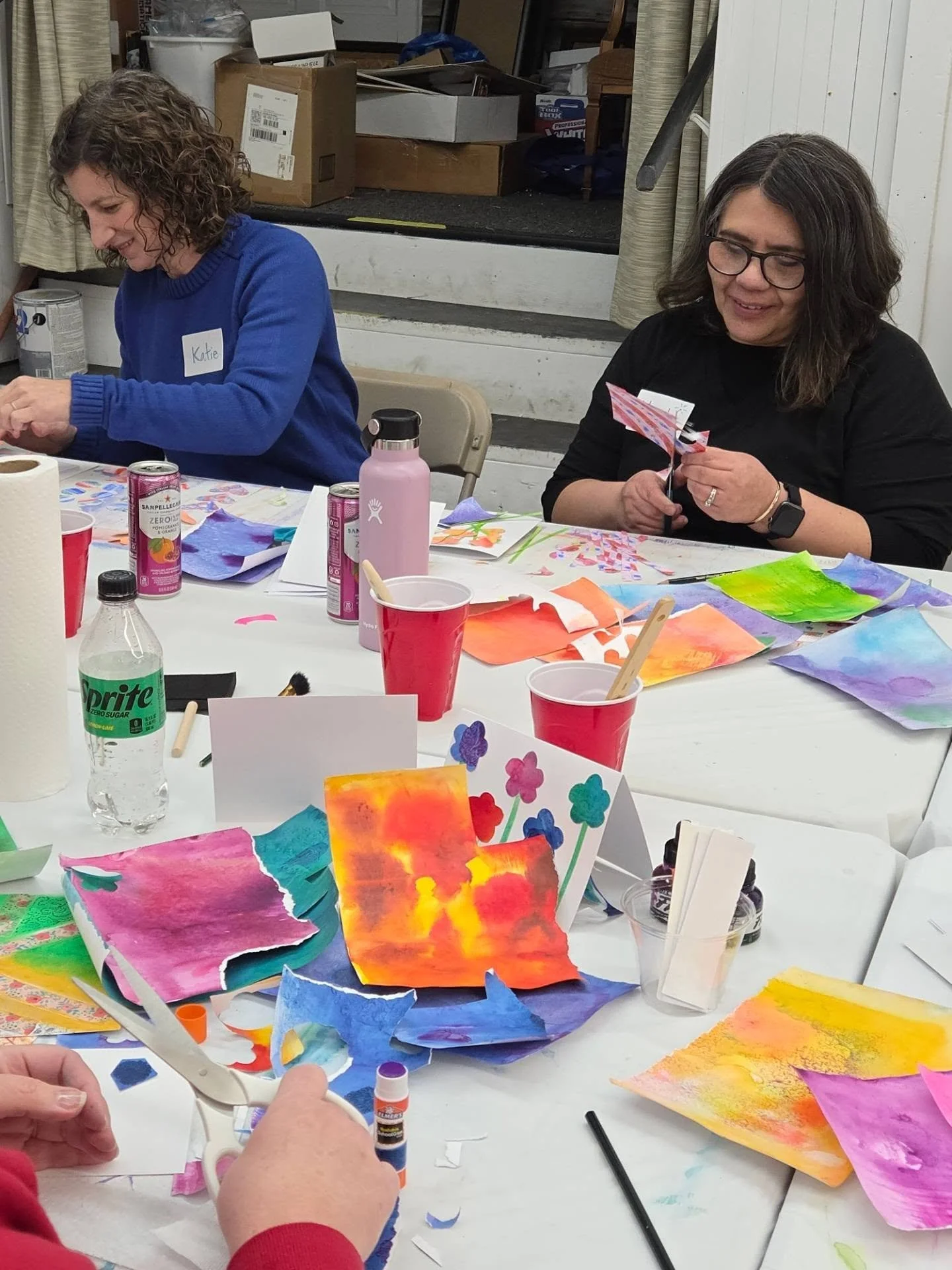 Start a new holiday tradition with us next Saturday, November 7th! We're making handmade greeting cards while exploring my favorite mixed-media techniques and supplies. 

Registration is still open, but seats are limited, so don't delay! Save your se