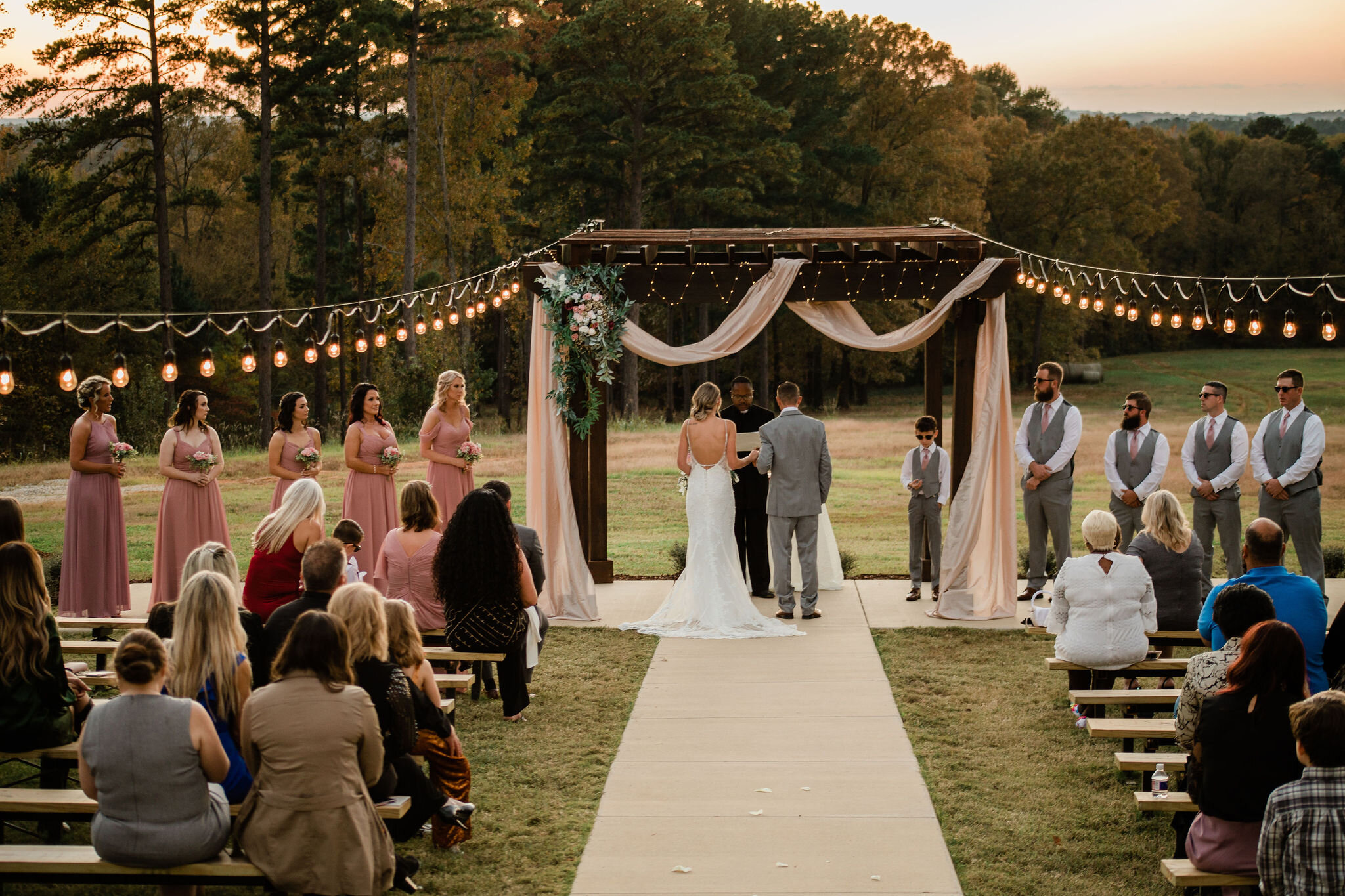 What time should my wedding ceremony start?