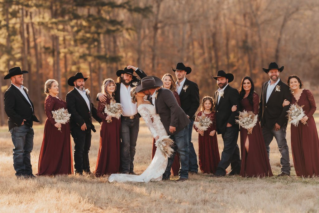 Modern Western Wedding Inspo