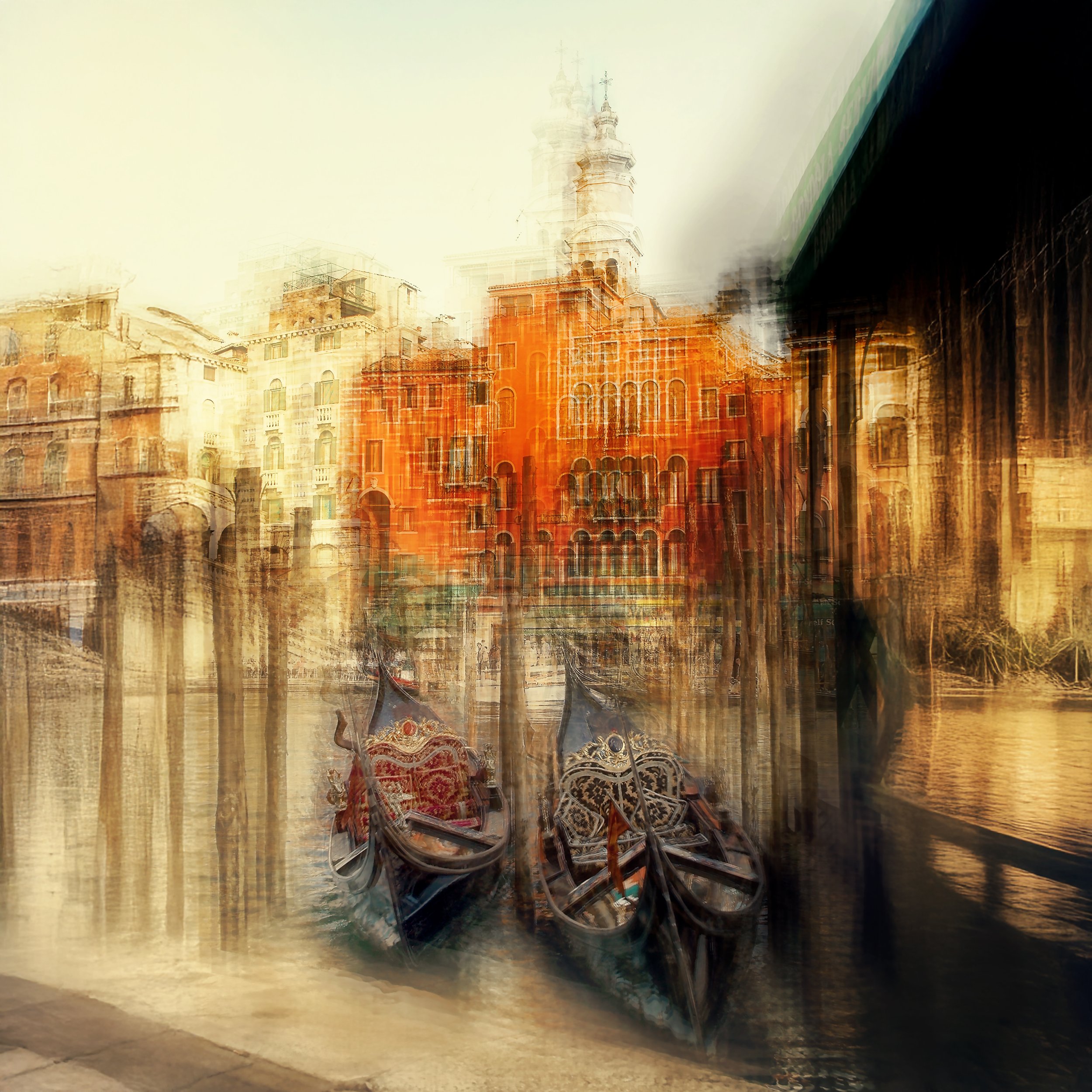 Resting gondolas (3000 pixels).jpg