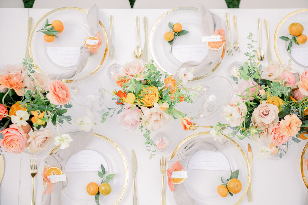This editorial giving me all of the summer vibes. Love the citrus theme for weddings! 🍊🍋​​​​​​​​
​​​​​​​​
🤗 Engaged couples, do you have a wedding theme?  Vendors, what are some of the best wedding themes you&rsquo;ve seen? ​​​​​​​​
​​​​​​​​
Plann