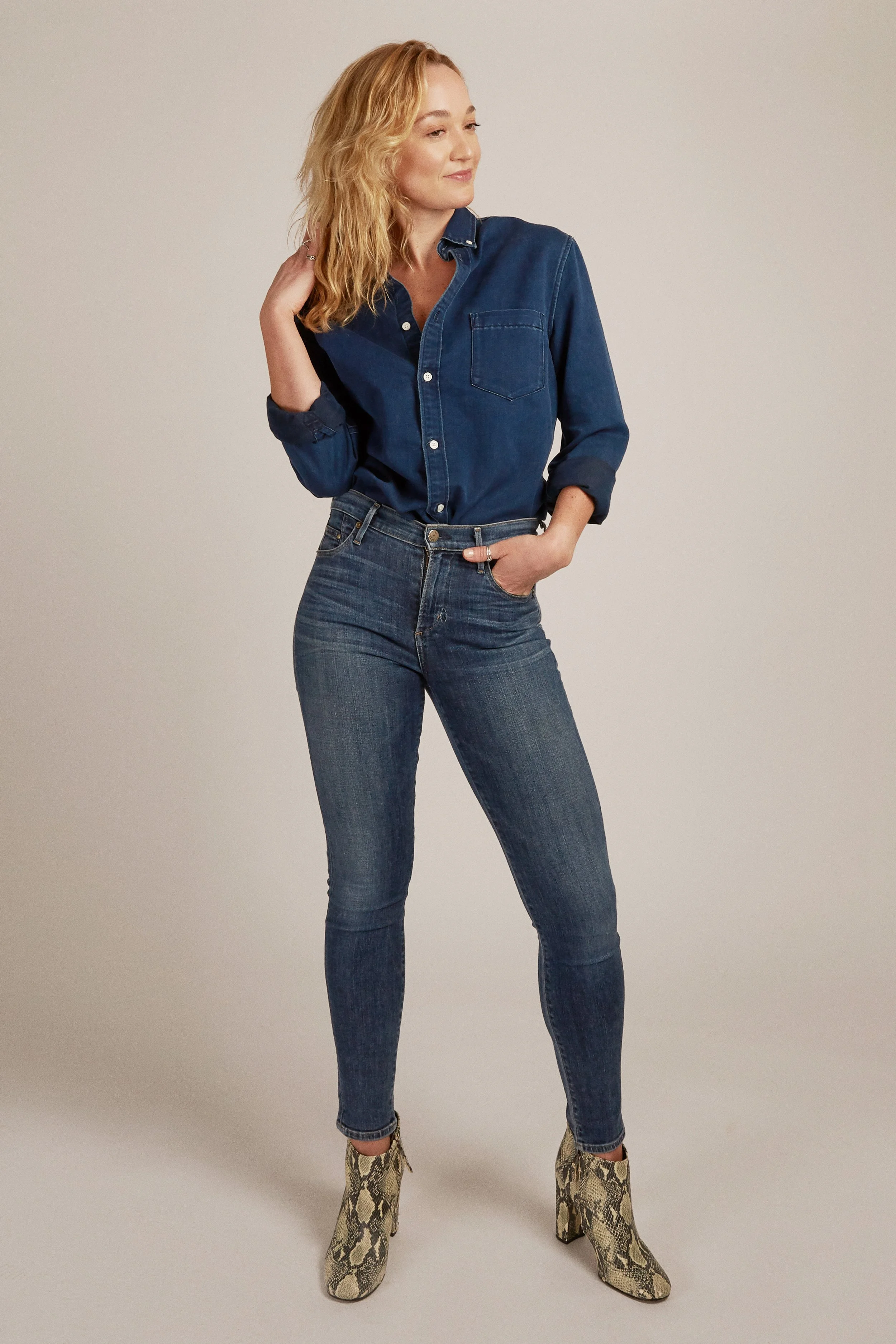 Photographer- Tereza Janakova
Makeup/Hair- Veronika Robova