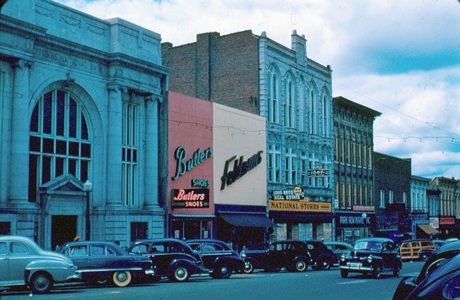 Our 2023 #grant program is #LIVE!!! For half a century, #bglandmark has spearheaded historic preservation and awareness in Bowling Green and Warren County. We continue our long tradition through our #annual #grants process, whereby we&rsquo;ve provid