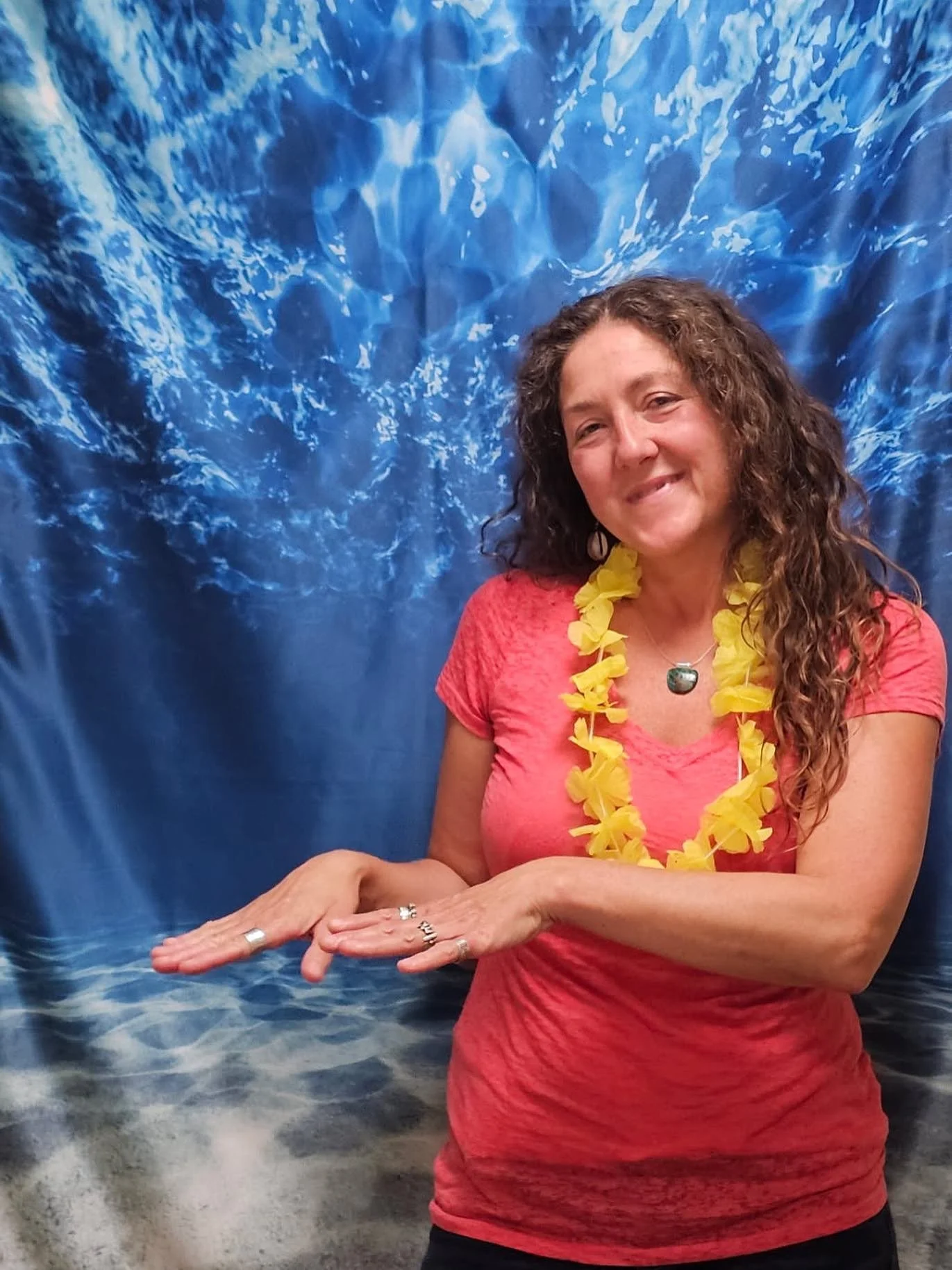 Aloha Tanya! 🌸

She&rsquo;s off to Hawaii! We&rsquo;ll all miss you so much but wish you the sweetest blessings on your exciting new journey.
#bigisland #nextchapterbegins