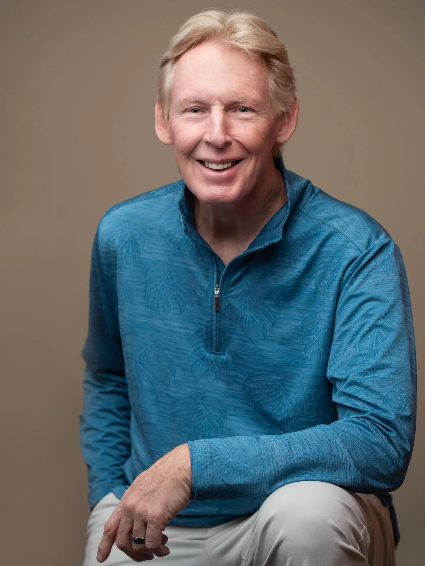 🌟Our Therapist Spotlight Series is BACK with BILL!🌟

Where island vibes meet a five-star touch. Bill&rsquo;s laid back nature mixed with years of high-end spa experience make him a popular pick. Share with our community what you value about Bill!