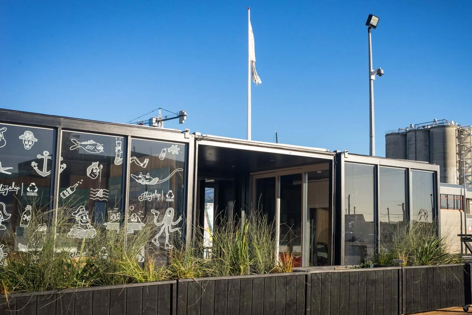 The Flagship - Photo 2.jpg