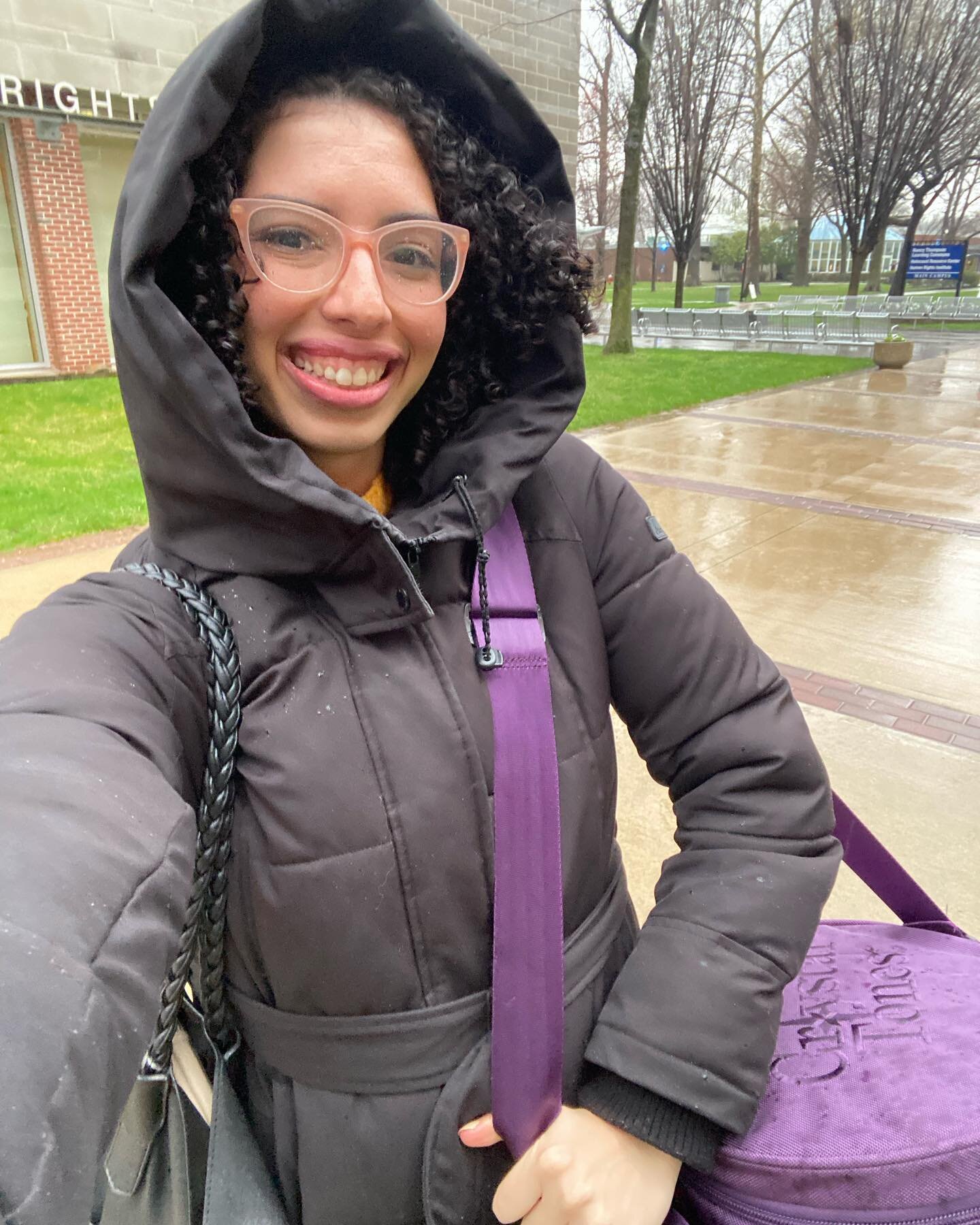 Braved the storm today for a bowl session @keanuniversity ☔️ and it was the perfect reminder of why I do what I do 🥣

When I did my first yoga and meditation trainings, I was doing them for me. 👩🏻&zwj;🦱

I was desperate to sleep better, feel bett