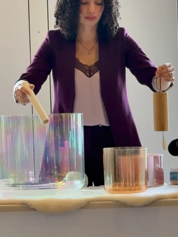 Scenes from today&rsquo;s Women in Charge Summit @fordhamuniversity 💕

Big thanks to the incredible team @onegirlinc for having me &amp; my bowls back for a second year 🥹 and to @sarahjgaines for bringing her signature @joyflownyc energy to the mas