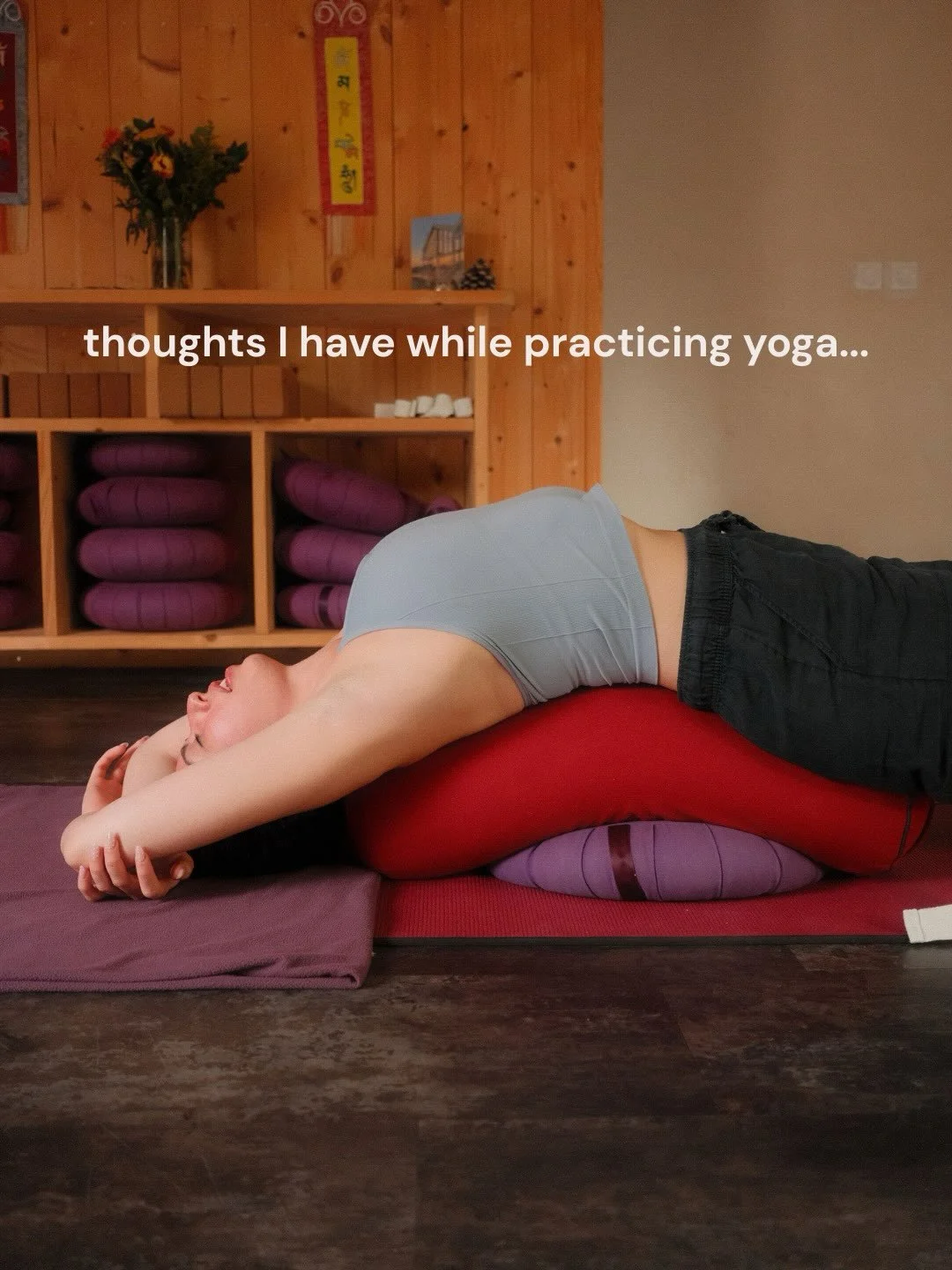 When @melie.purdon offers to prop you up, you say yes 🙂&zwj;↕️

#iyengaryoga #restorativeyoga #yogathoughts
