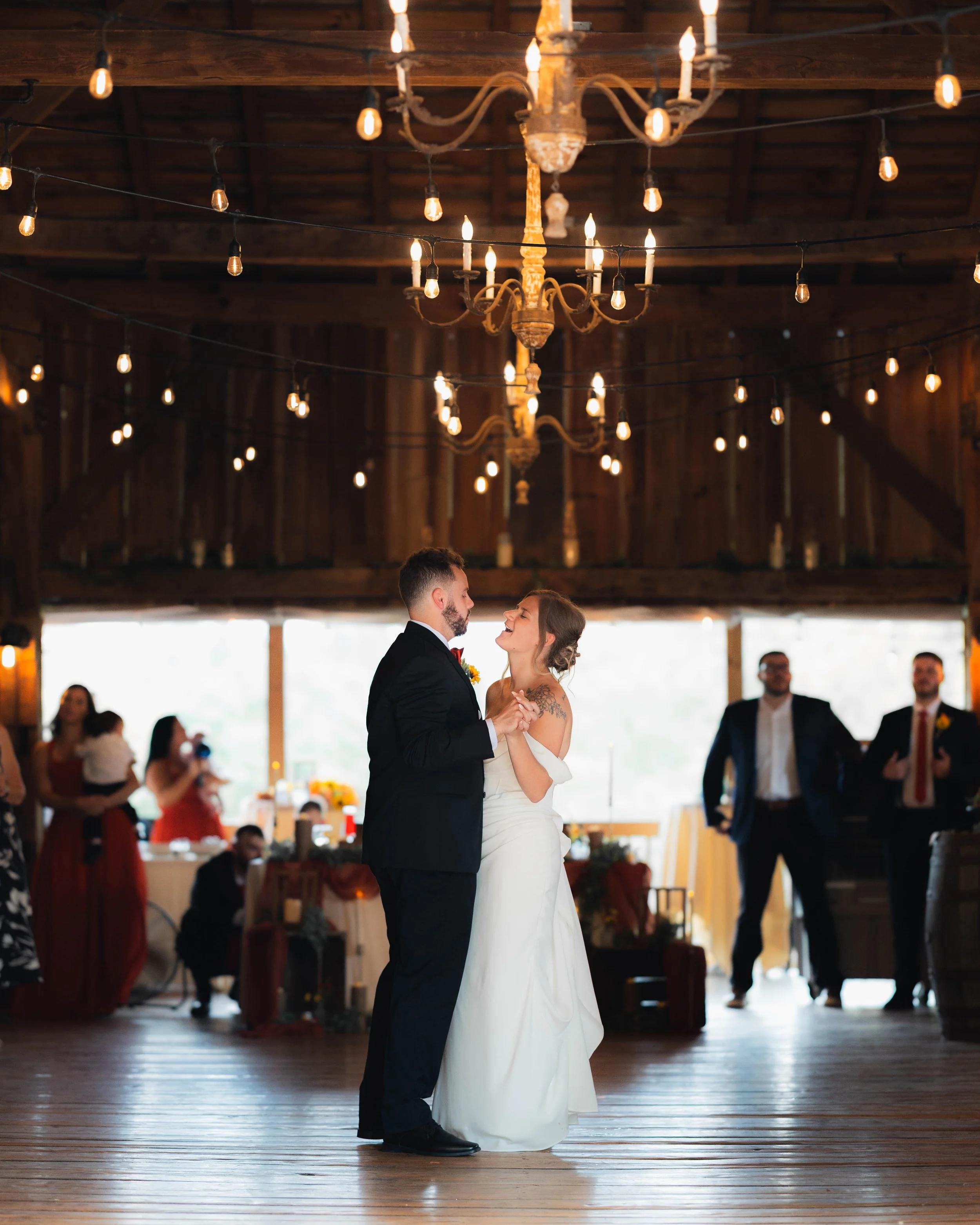 20260814_Jared+Darcie_Wedding_Sneak-Peak_-4.jpg