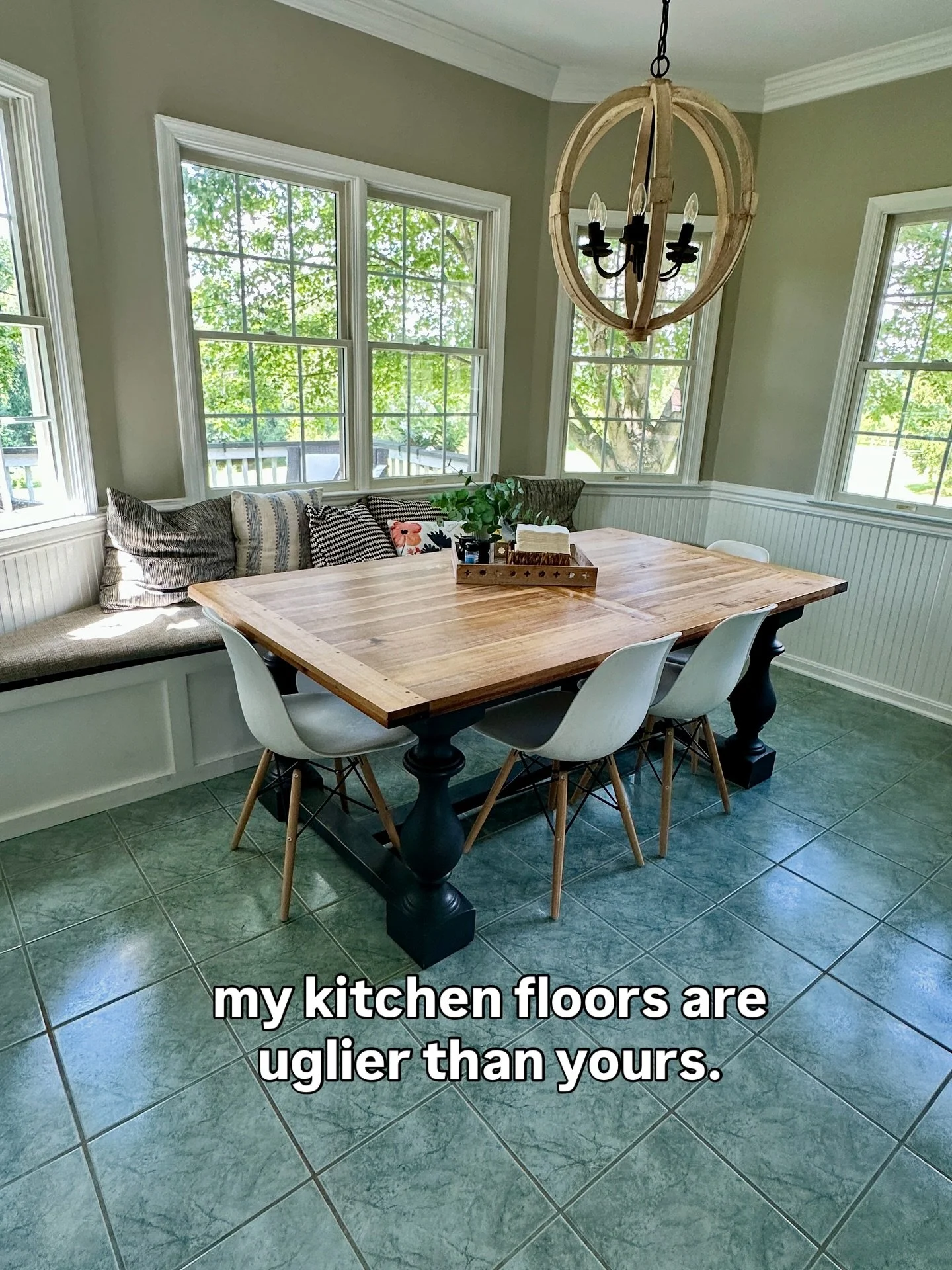 tbh posting these floor pics might be scarier than posting bikini pics as a mid 40s woman but here we are 🤪🤣

ugly floors 🤝 vulnerability in business&hellip;
swipe through to find out why. 

ps: thank you to @kota.423 for the inspo and for the bes