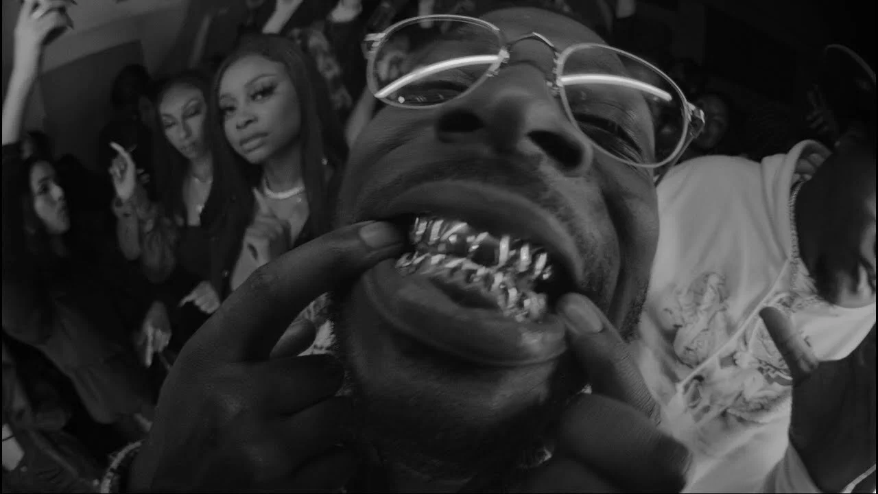 Isaiah Rashad - Lay Wit Ya [feat. Duke Deuce] (Official Music Video) 