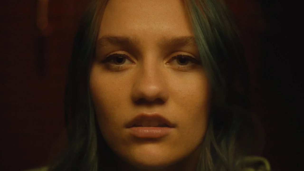 Carlie Hanson - Gucci Knife [feat. MASN] (Official Music Video) 