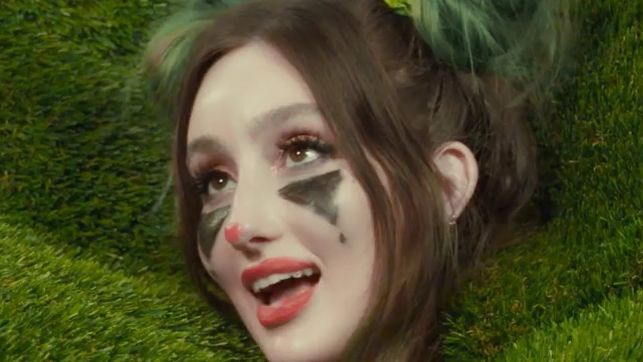 This New phem Visual Will Have You Feel Like You’re Dancing Around in ‘Flowers’