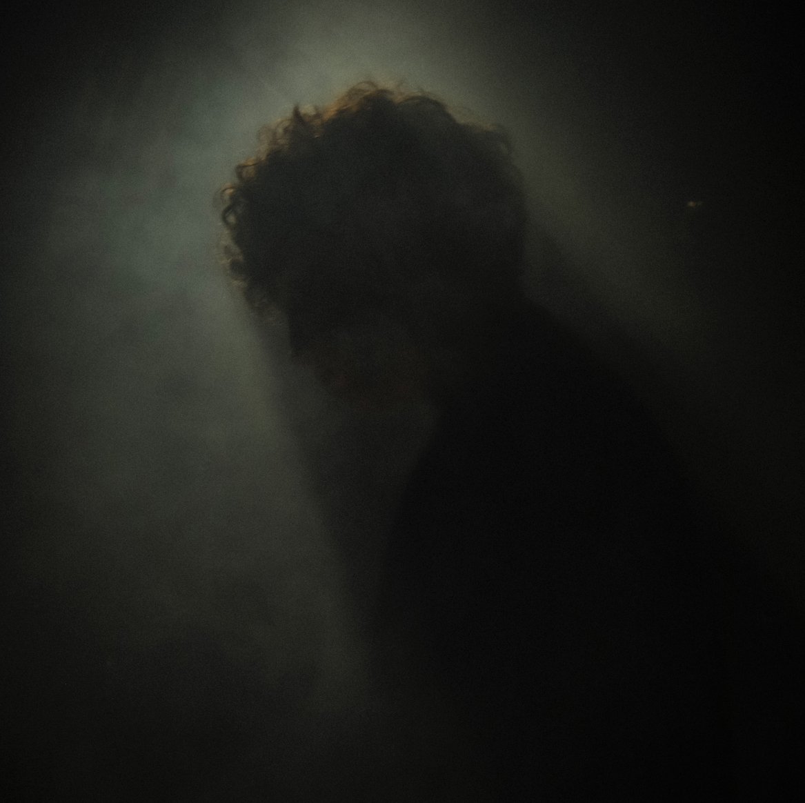 Henry Verus Bears It All On “Hold My Crown”