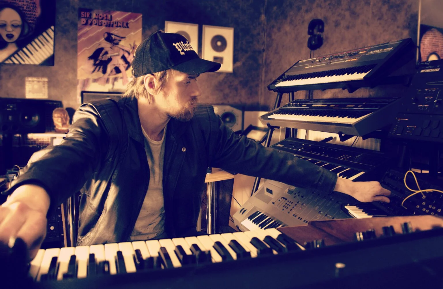 Roisto Shines On His Latest EP, “Do Me Right”