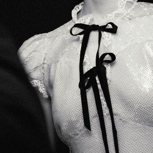 Gracie Abrams is asking for a “Death Wish” in her latest live release