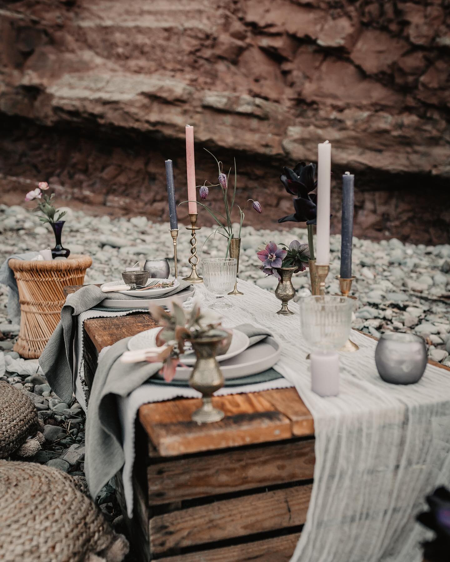 // W A R M E R  D A Y S //

Are taking us back to this intimate beach elopement down in Somerset. 
The costal waterfall and red rock cliffs were an incredible backdrop for this wonderful group of creatives. 
Every detail was planned to perfection, fr