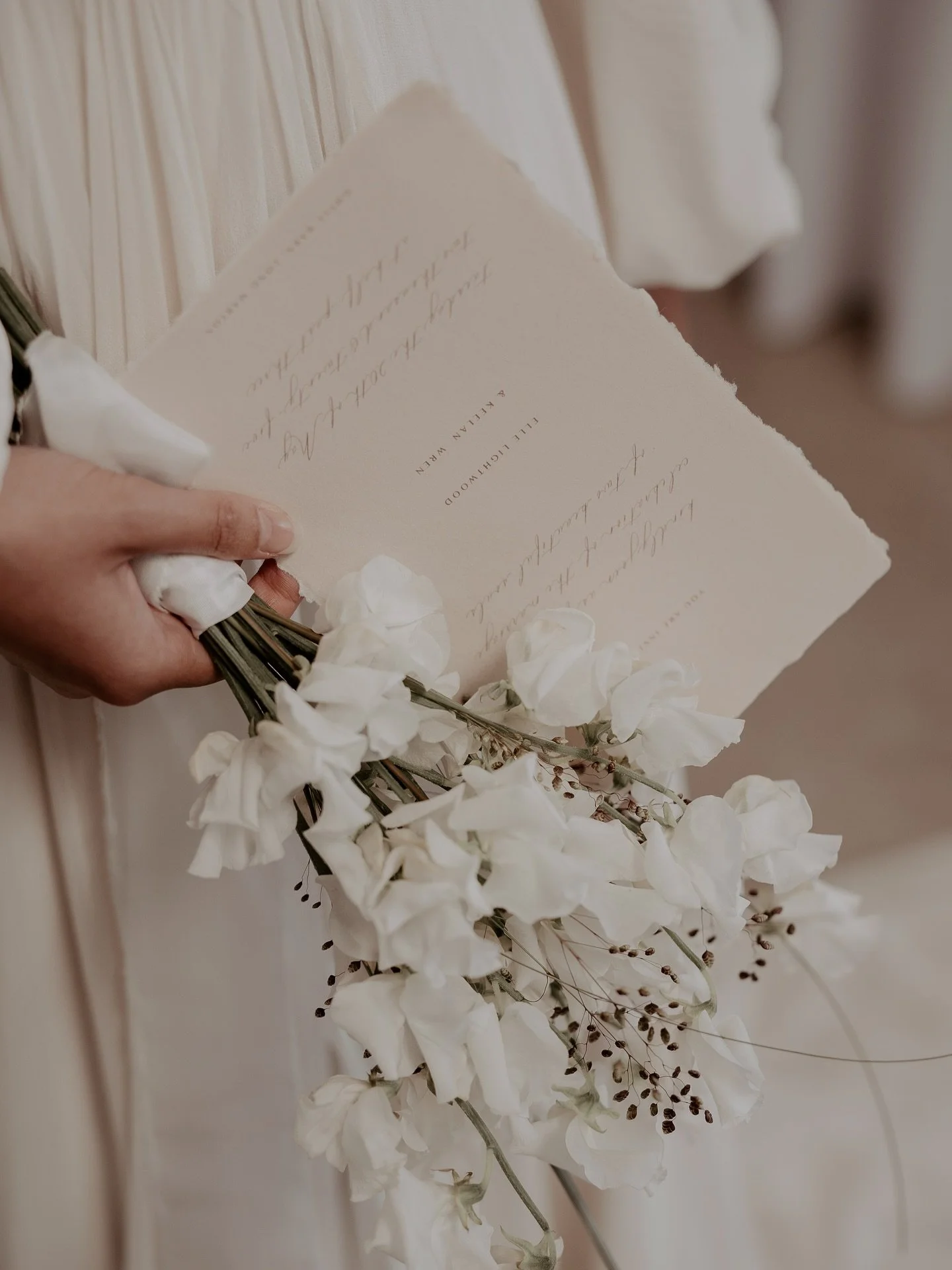 A dreamy shoot at the stunning @ghyllbarn celebrating soft layers, contemporary styling, and rich textural details.

Modern, minimalist design printed on handmade paper, paired with delicate calligraphy and silk ribbons for the perfect finishing touc