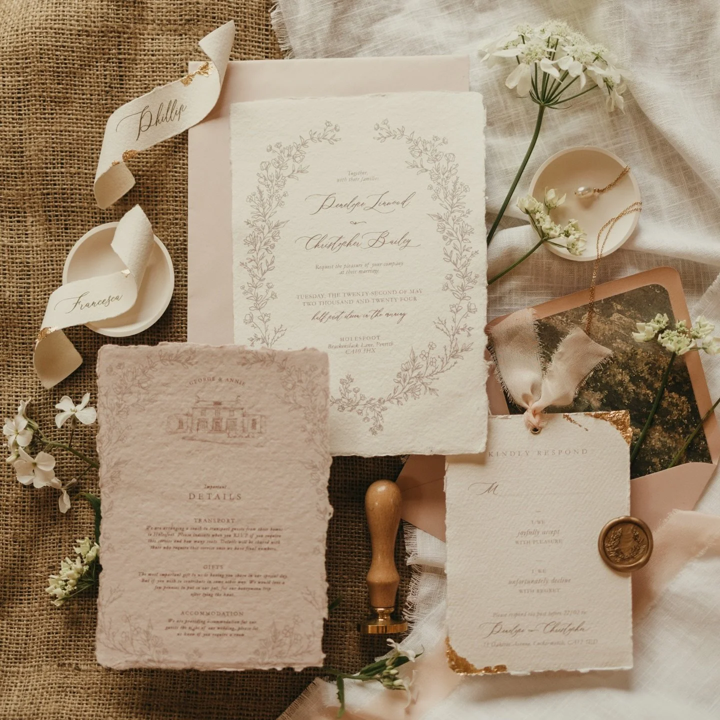 A spring garden picnic brought to life through paper and petals. Where every detail felt soft and quietly romantic. Handmade fluffy-edged paper set the tone, finished with a delicate floral wreath, hand-drawn venue illustration and gentle embellishme