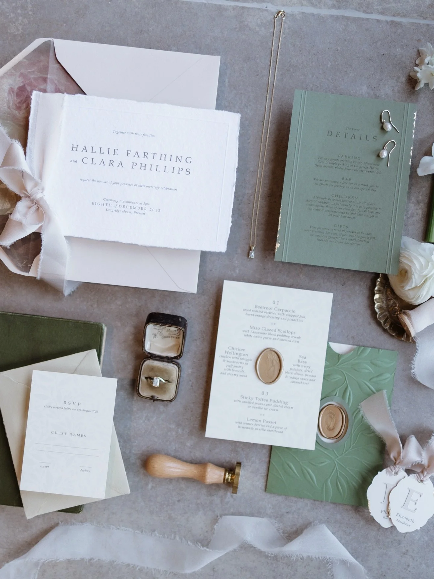 A little look back at a wintery afternoon at Longridge House on a day just like today&hellip; frosted, still and quietly romantic.
Every detail worked in harmony. Soft, textured stationery adorned with beautiful subtle embellishments, clean modern fa