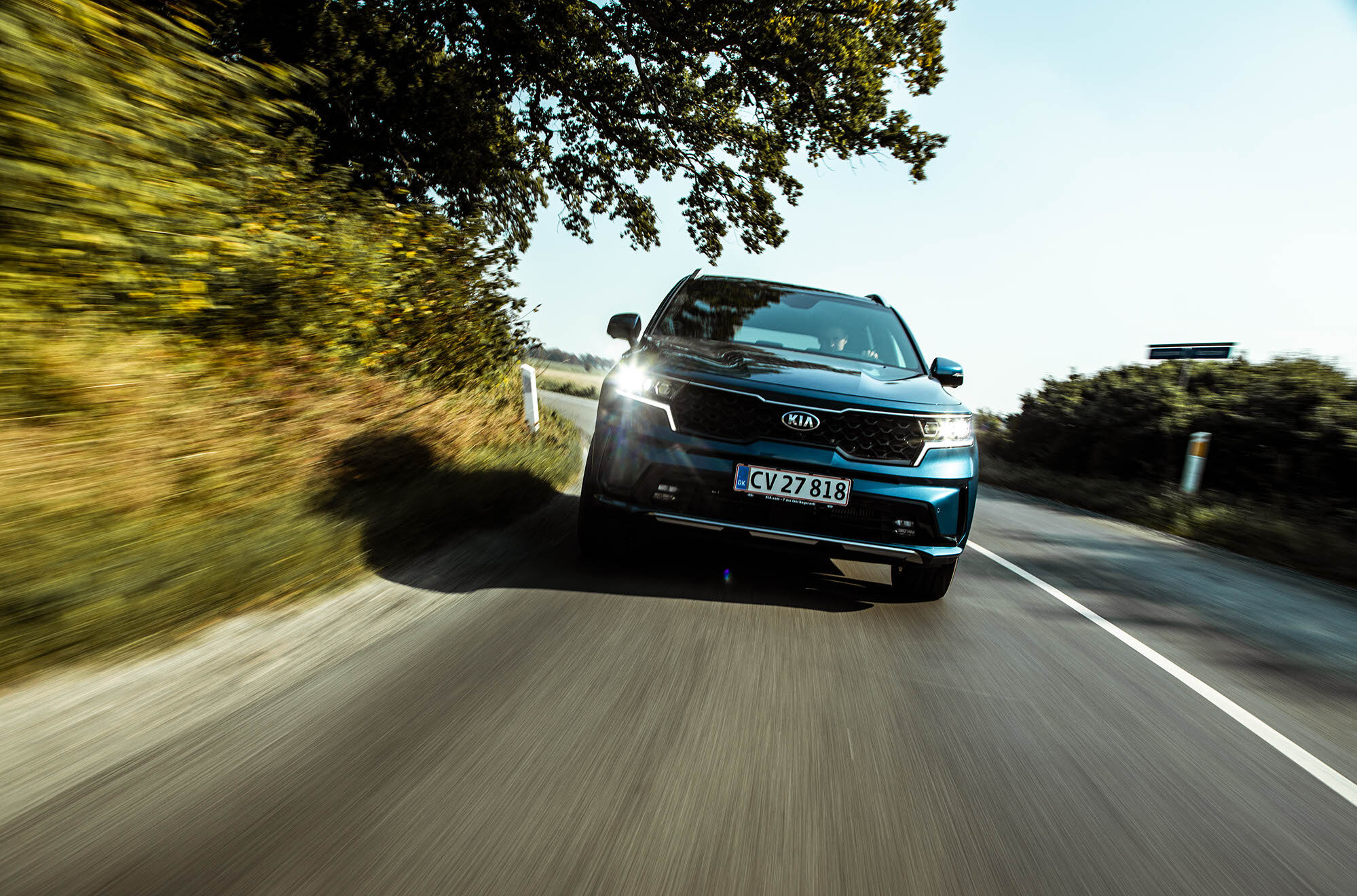 Kia_Sorento_Blå_Dynamisk_07_low-res.jpg