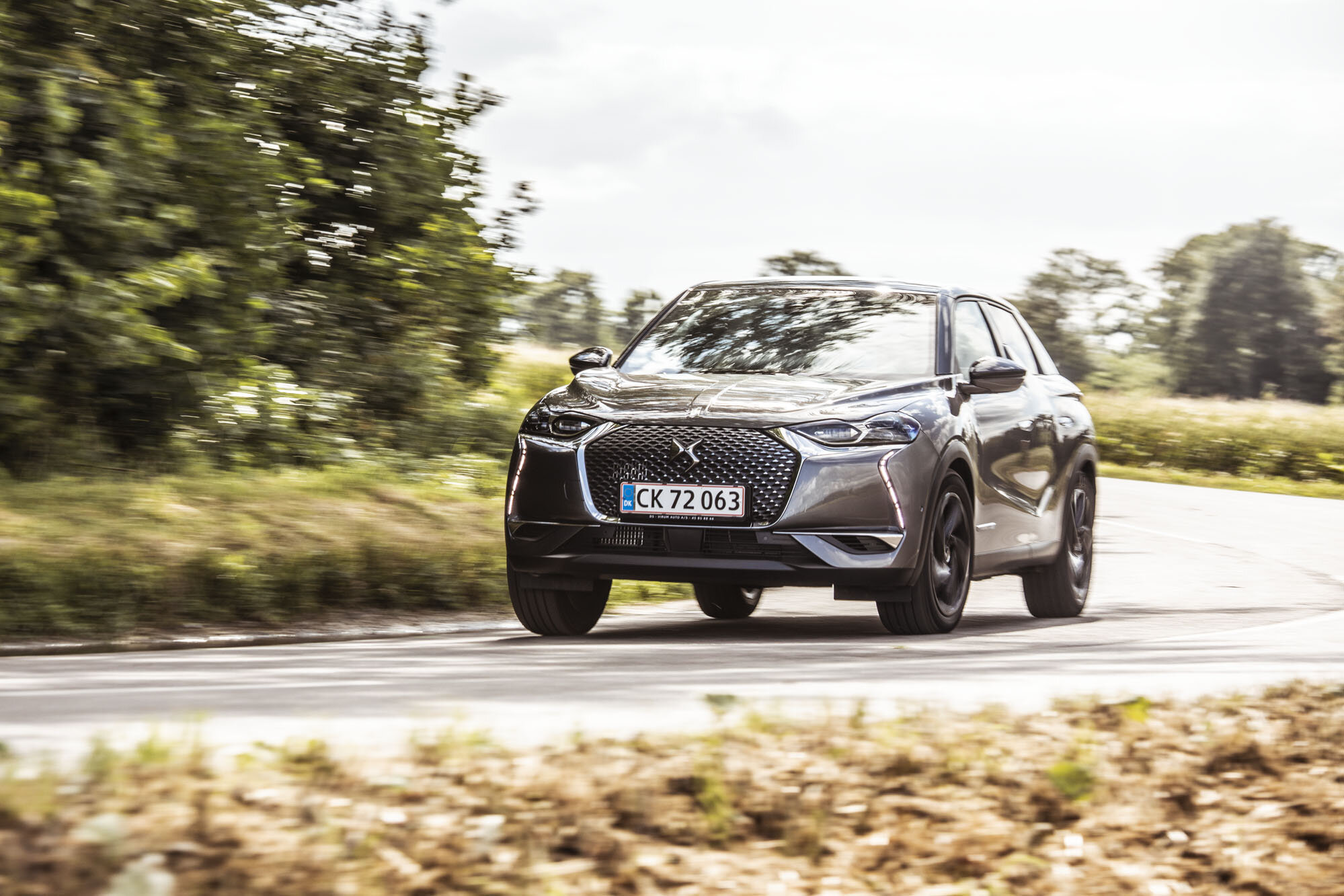 DS3_Crossback_Platinum_Grey_Dynamiske_07.jpg