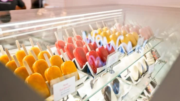 The brand is introducing a new product platform called “ice cream novelties” featuring premium, hand-dipped and snackable frozen treats to give guests more variety when choosing a sweet treat.
