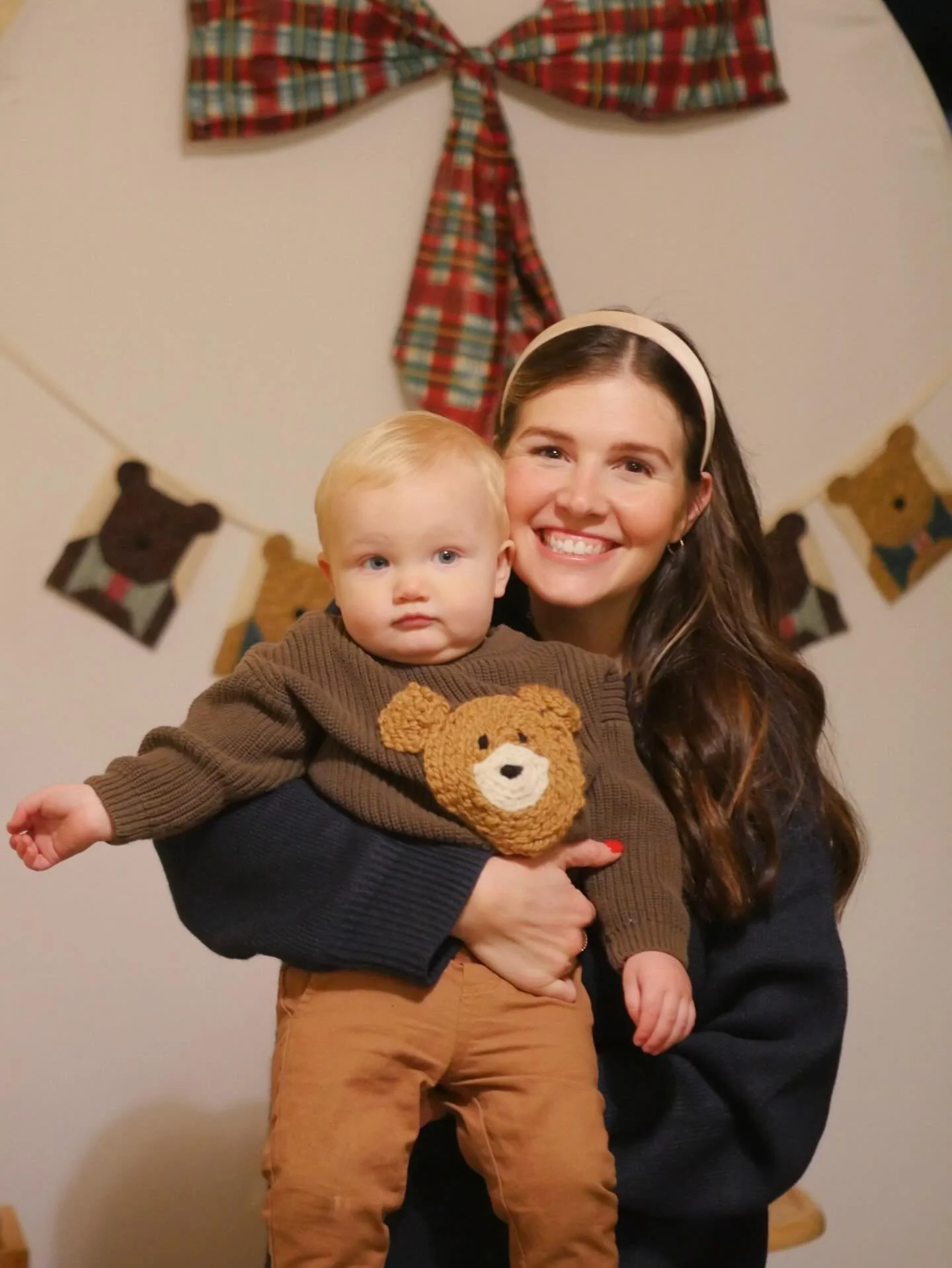 Hayes&rsquo; Beary First Birthday 🧸❤️🎂 
A Christmas Day birthday was&hellip;a lot 😅 I took notes on how to simplify, but also make special for years to come. We adore our Hayesie boy and can&rsquo;t believe he is 1!