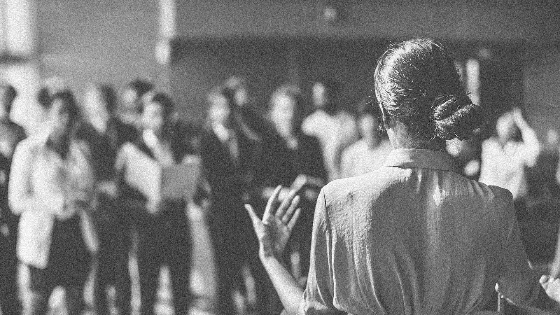 Seven Things Emotionally Intelligent Leaders do When They Deliver Bad News