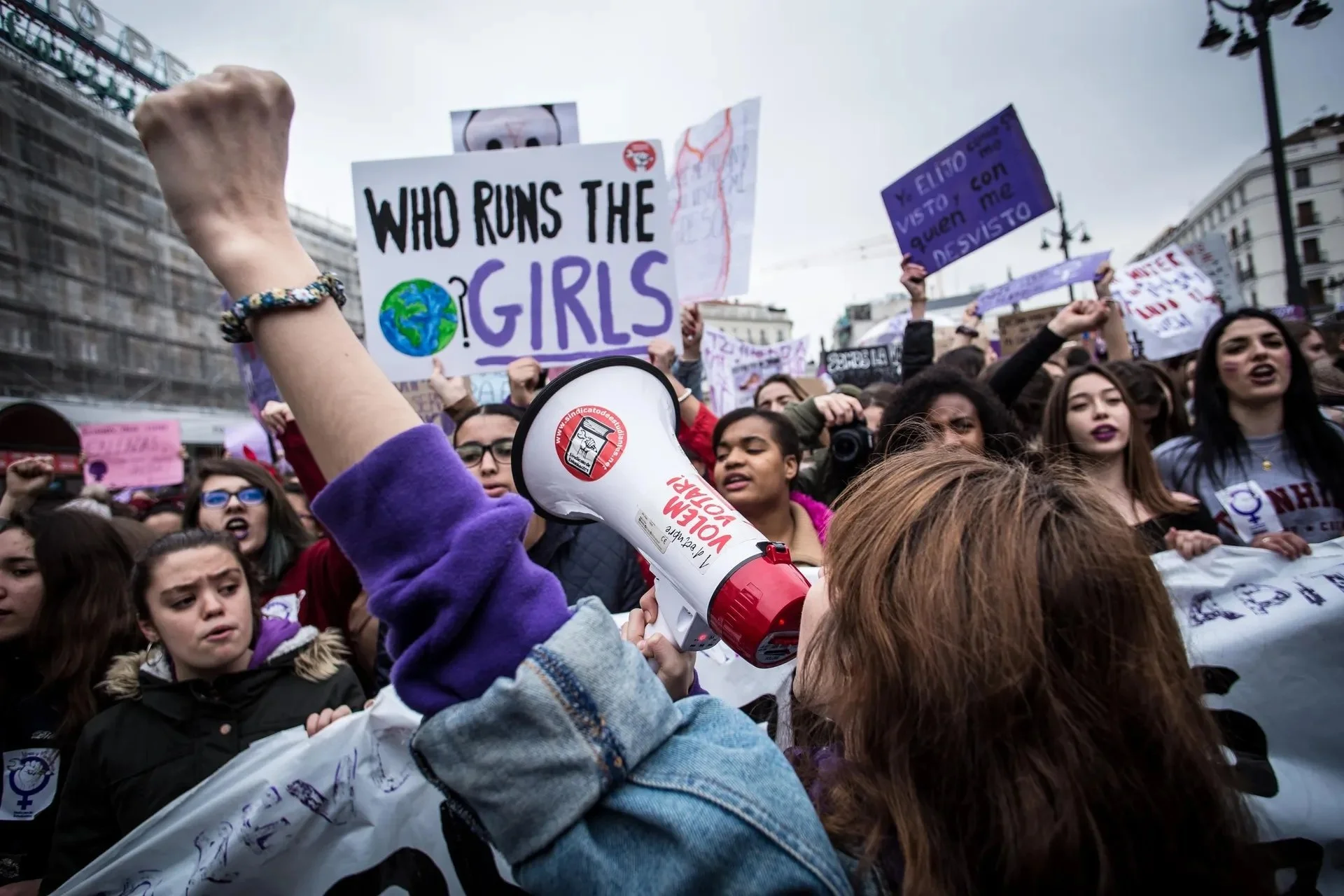 Managing While Female: Five Tips for Growing into Management and Leading a Successful Team