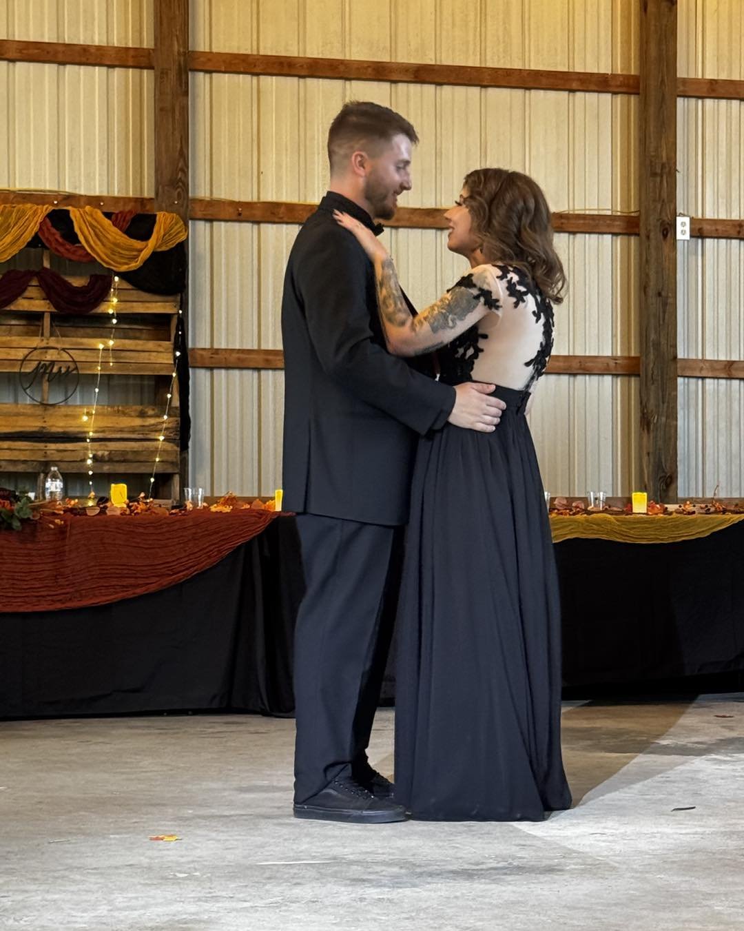 We had an amazing weekend celebrating love! We had the honor of DJing and officiating two beautiful weddings. It was so fun to create unforgettable moments for both couples. Wishing them a lifetime of happiness!

🧡  The new Mr. And Mrs. Cunningham a