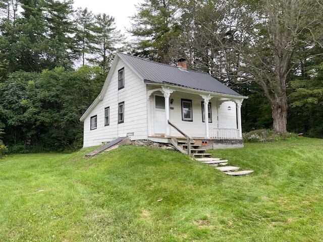 Exterior of Vermont home for sale