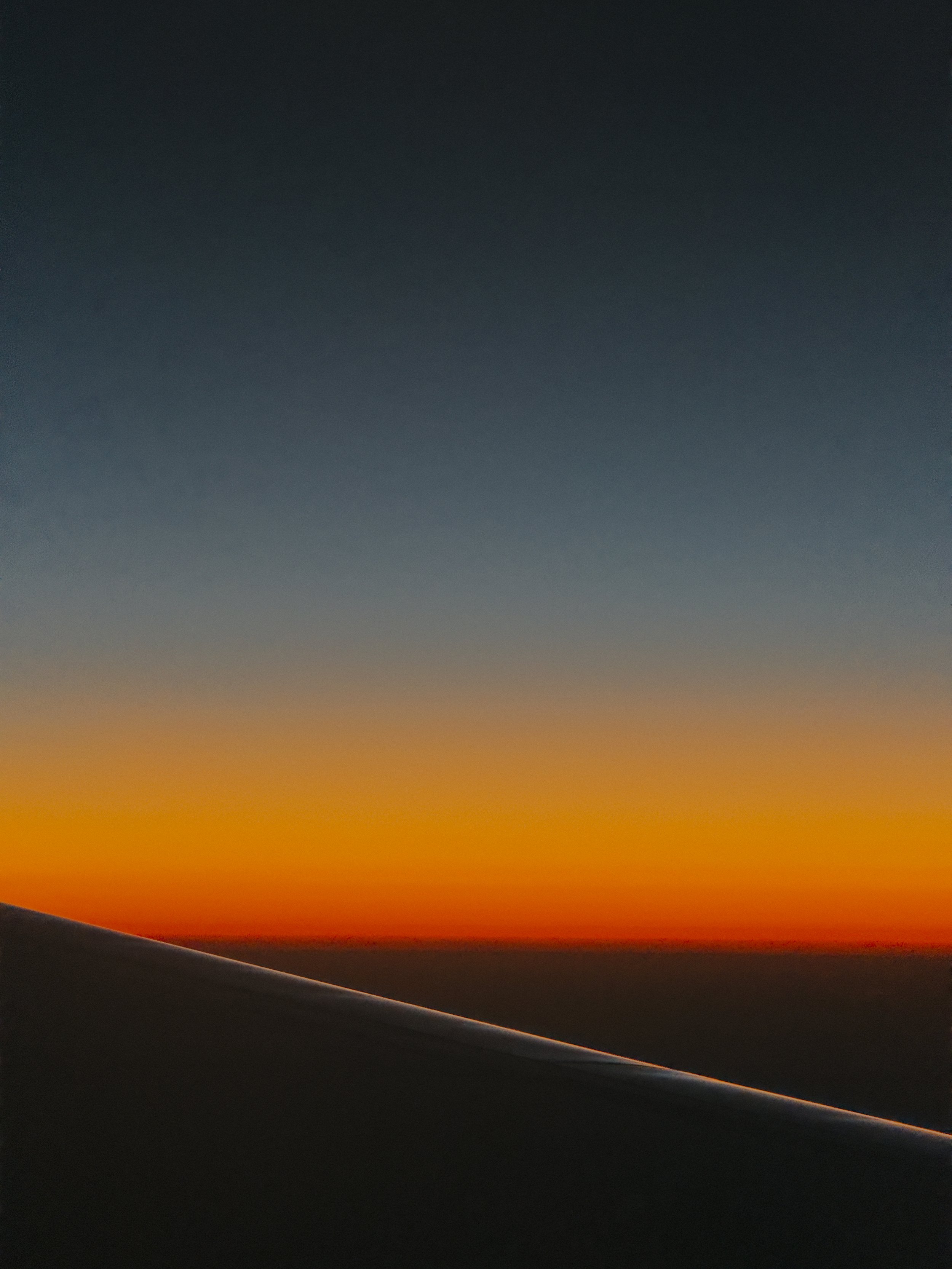 Nicole Breanne x shotoniPhone16pro- AIRPLANE GRADIENT.jpg
