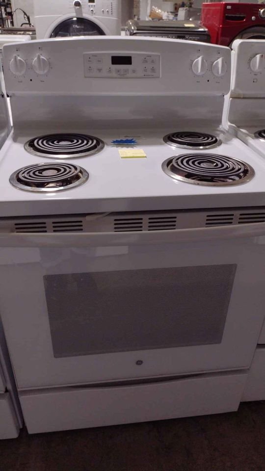 GE 5.3 cu ft. White Electric Coil Stove — Adaptive Appliances