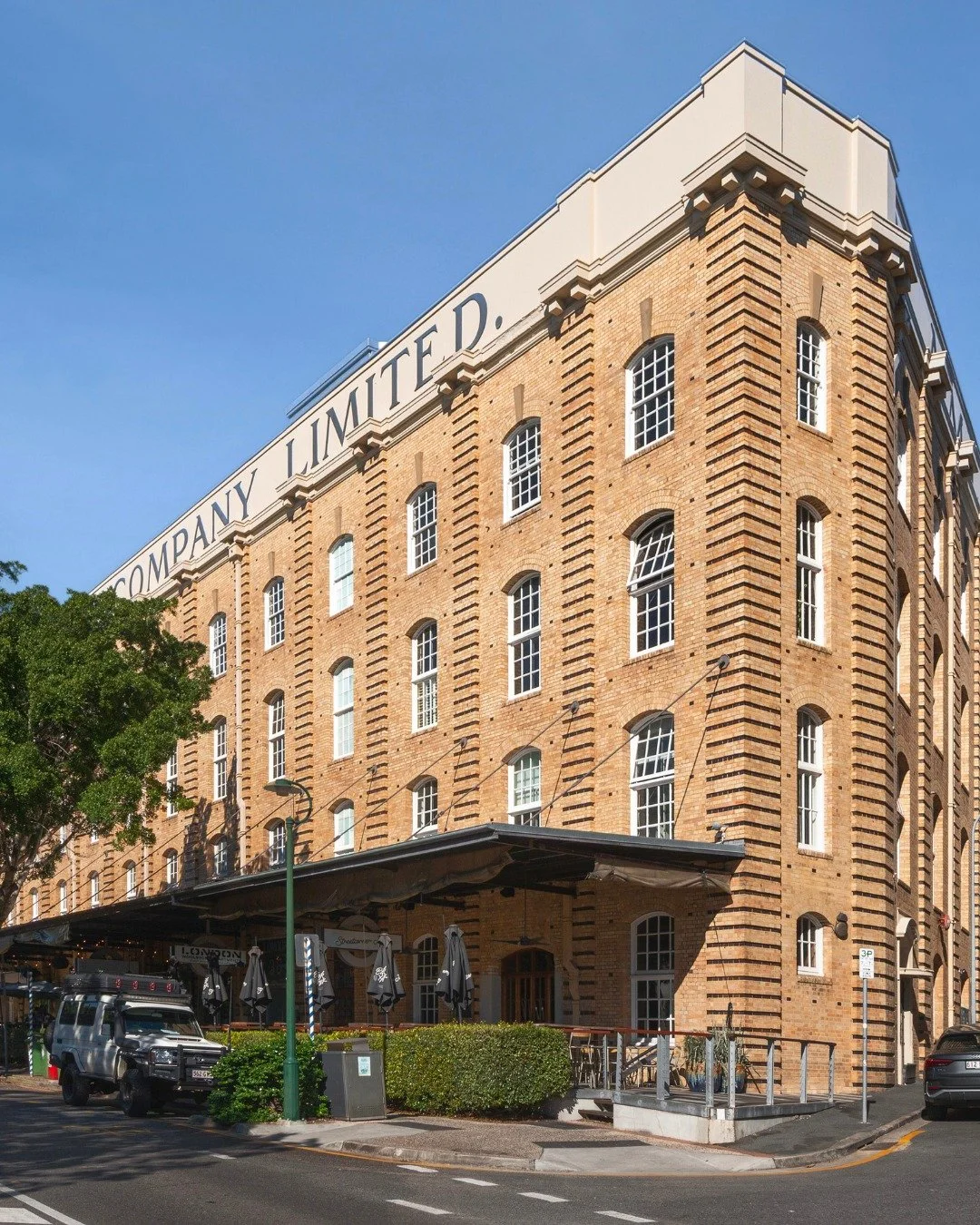 Teneriffe Woolstores Gem &ndash; Going to Auction
22/36 Vernon Terrace, Teneriffe

Open Homes:�
Wednesday l 1:00pm &ndash; 1:30pm�
Friday l 3:00pm &ndash; 3:30pm

Auction: 
Friday 4:00pm at Place New Farm 
10 James Street, Fortitude Valley 

A rare d
