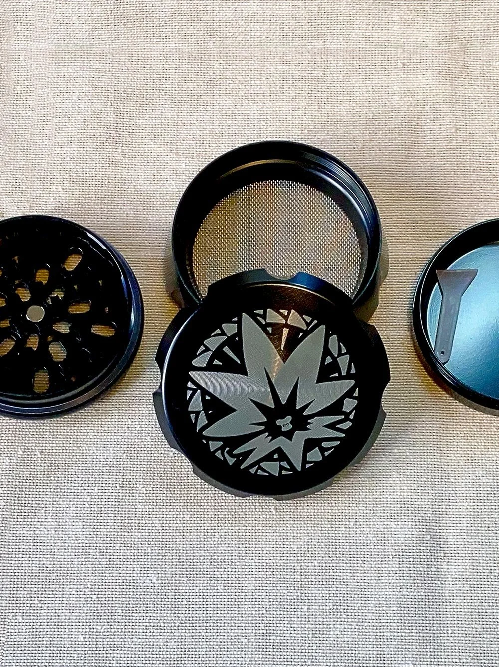 GZ_GRINDER_BUD_x4.jpg
