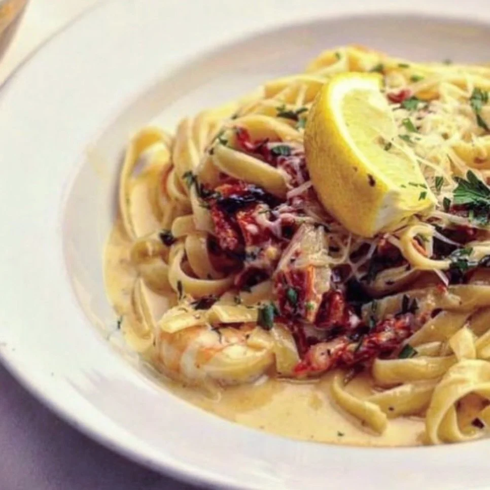 Eat pasta daily! It&rsquo;s good for your soul! 🍝 @macaronisandmartinos 

#martinos #ashland #macaronisandmartinos