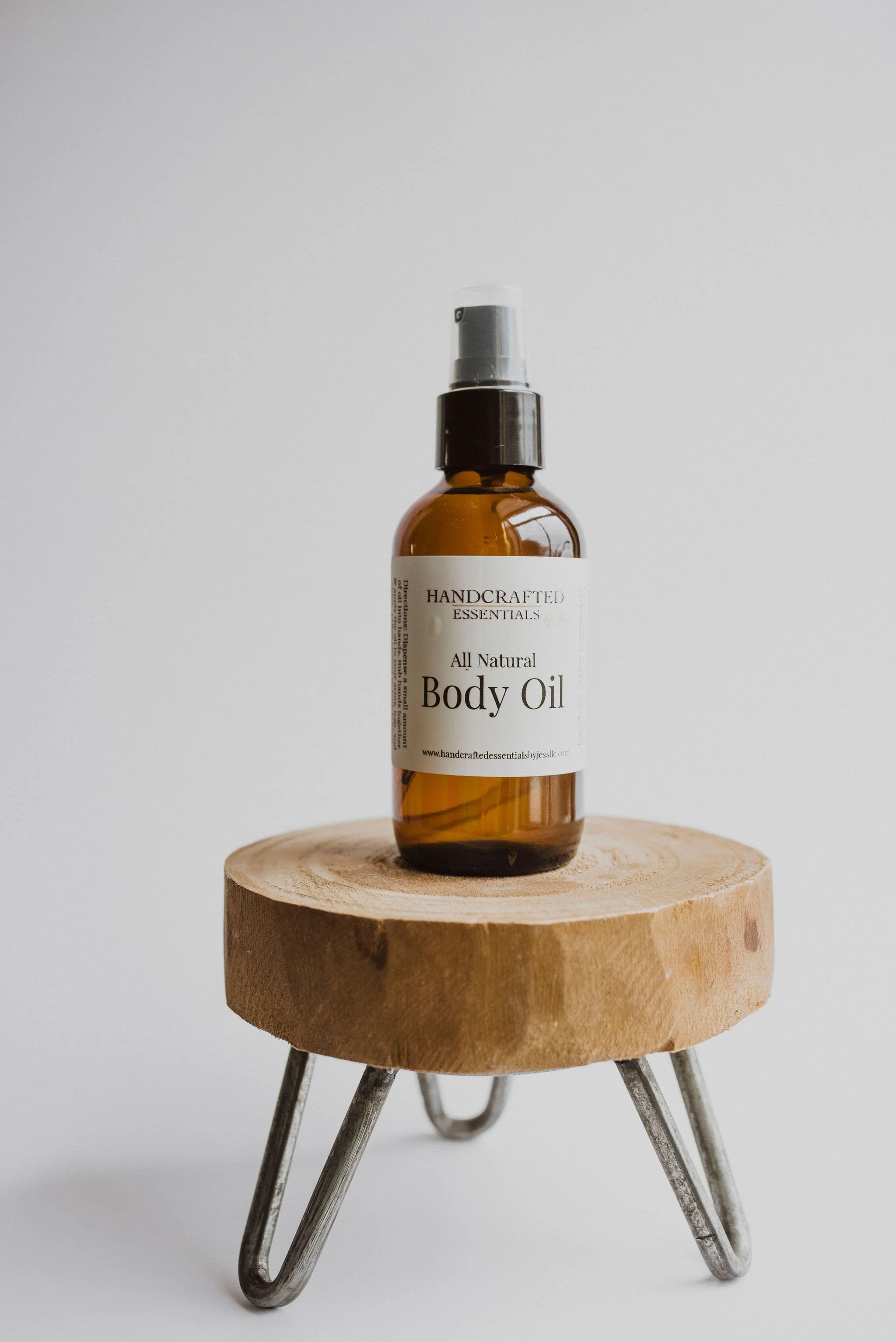 Handcrafted Essentials with Jess LLC