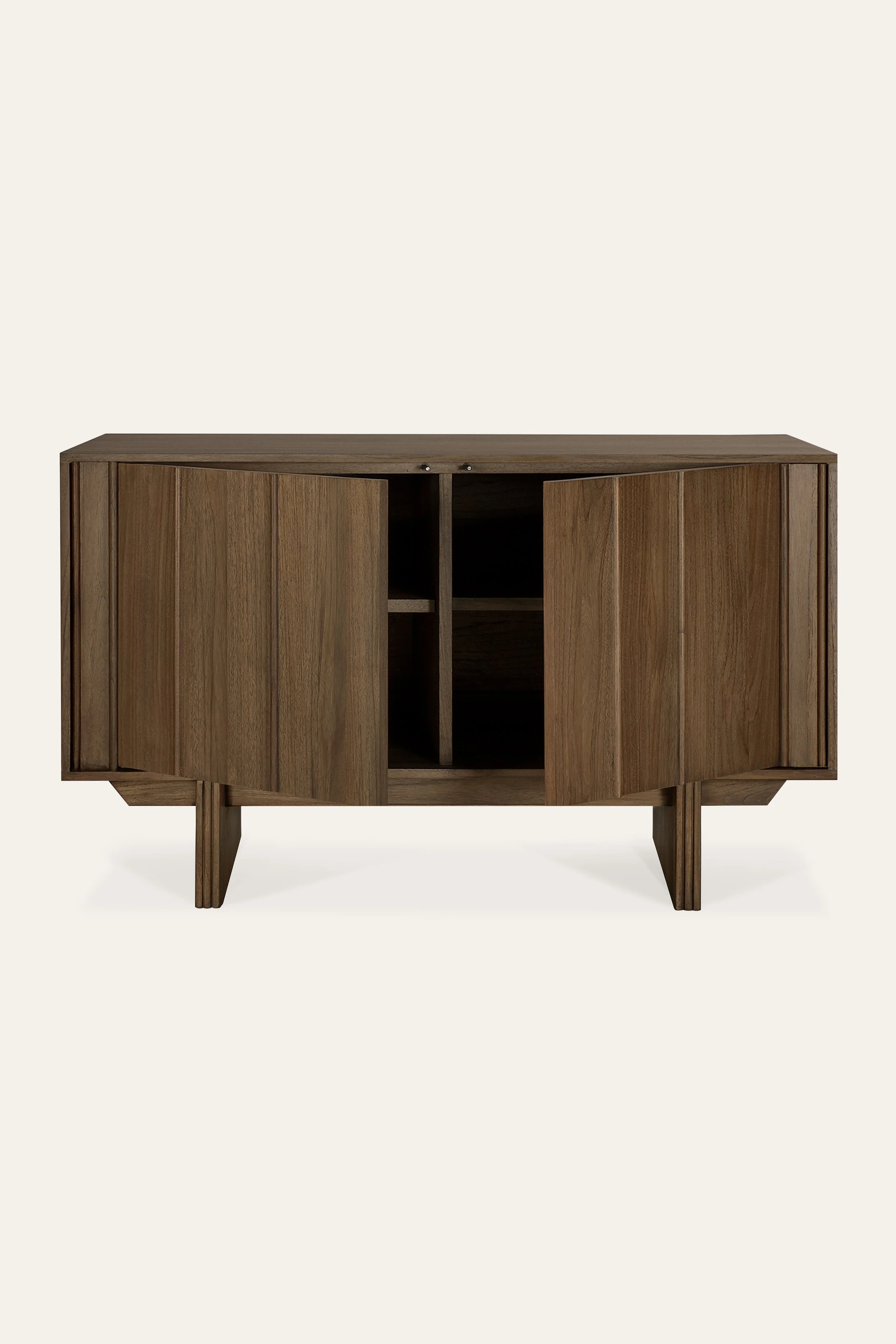 14321_Pillar_sideboard_varnsihed_teak_Wild_Brown_2_doors_open_cut_HQ.jpg