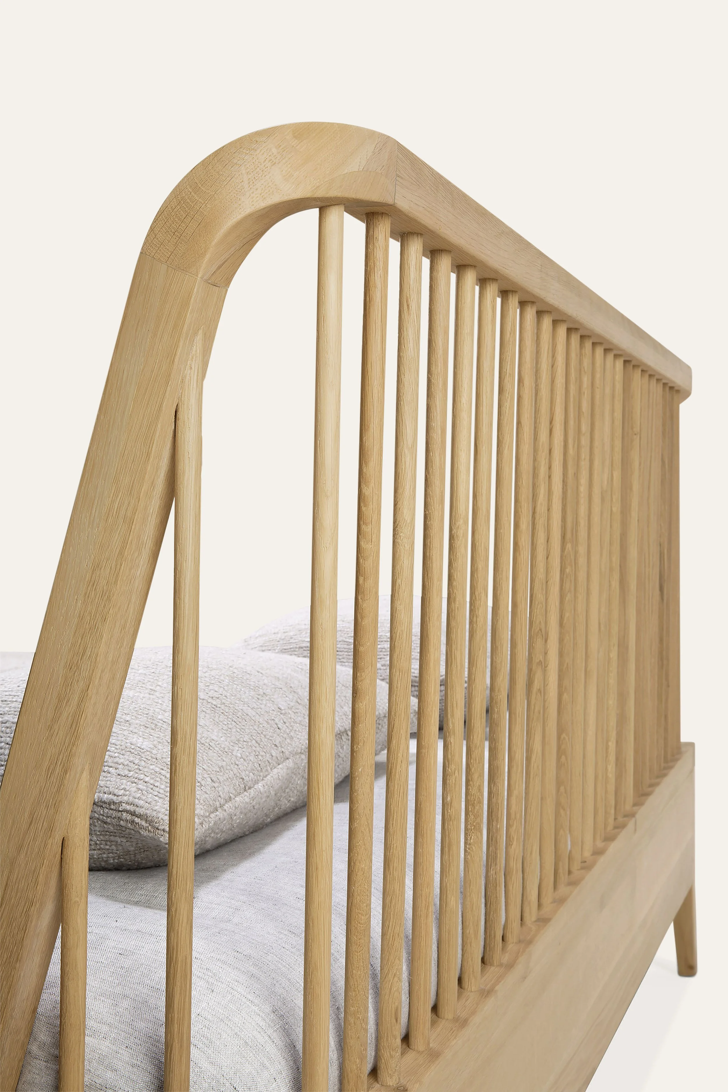 OAKSPINDLEBED_WEB_05.jpg