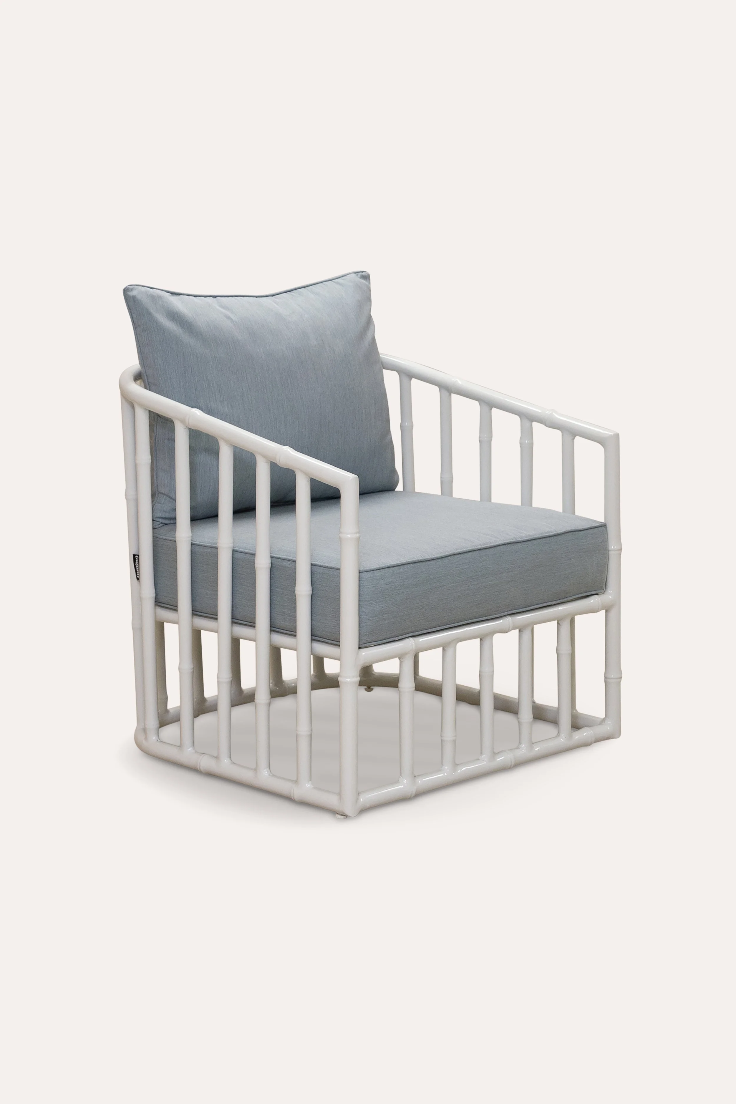 PACK_BEL-01_BELLAARMCHAIR_SEAFOAM_02.jpg